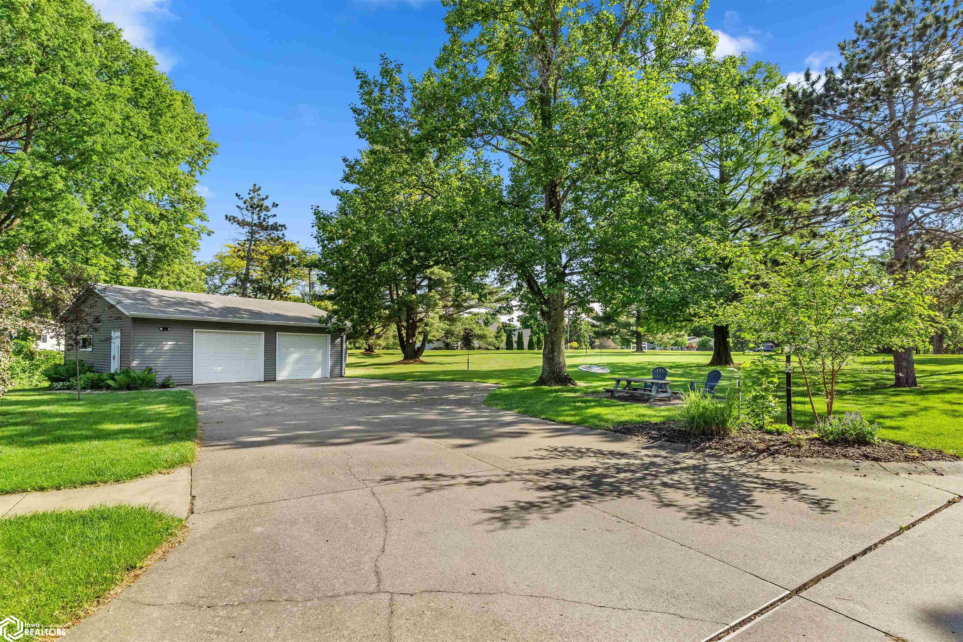 12134 Sylvan Heights Road, Burlington, Iowa image 4