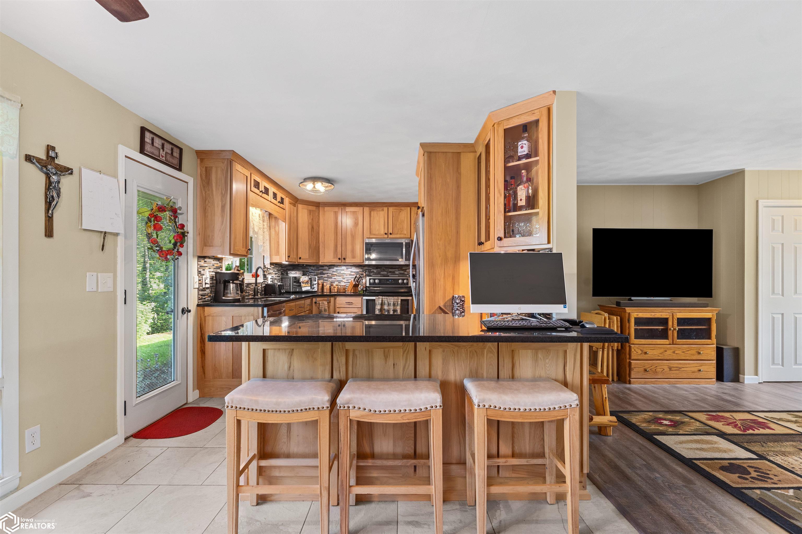 12134 Sylvan Heights Road, Burlington, Iowa image 9