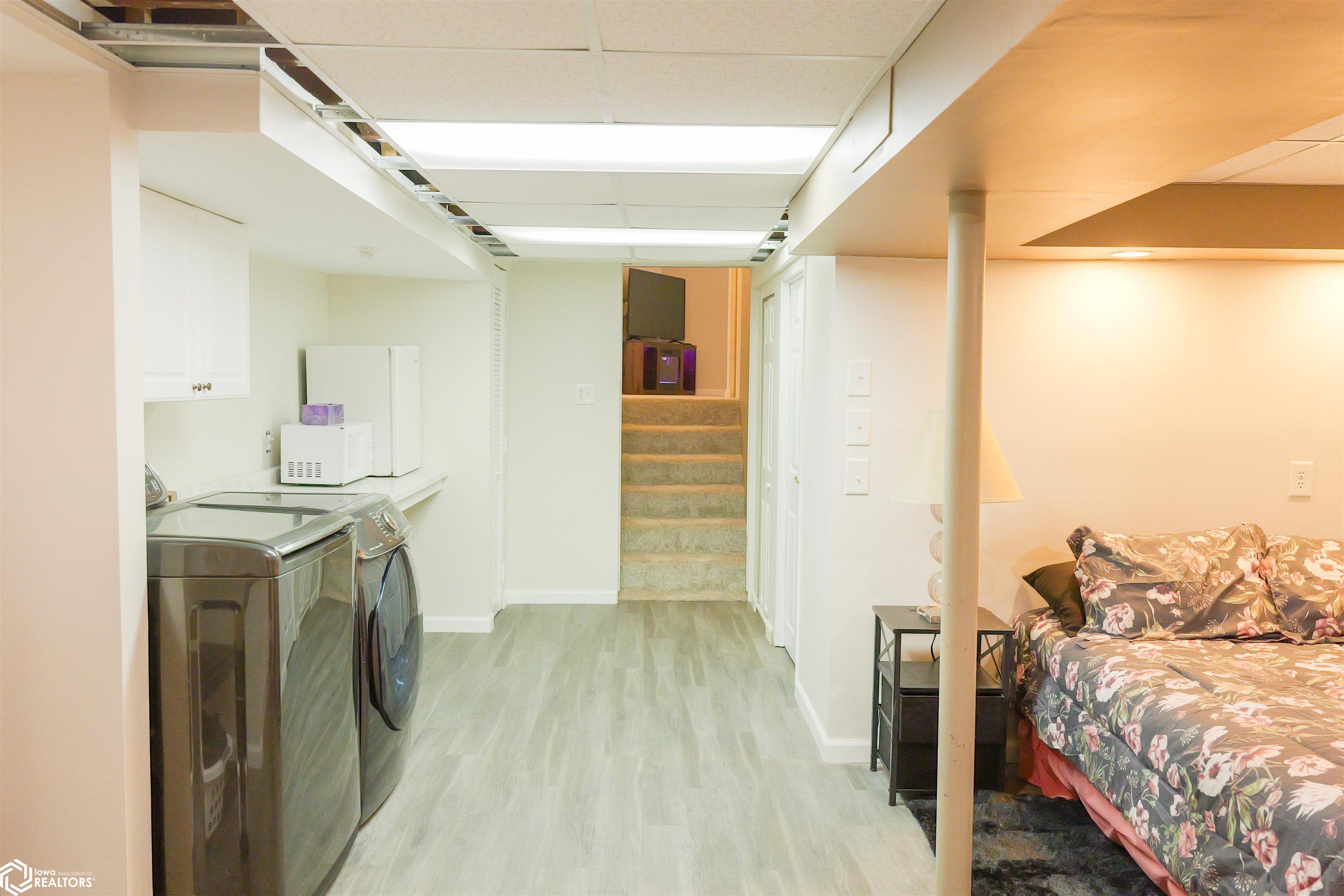 6 Edgewood Place, Burlington, Iowa image 39