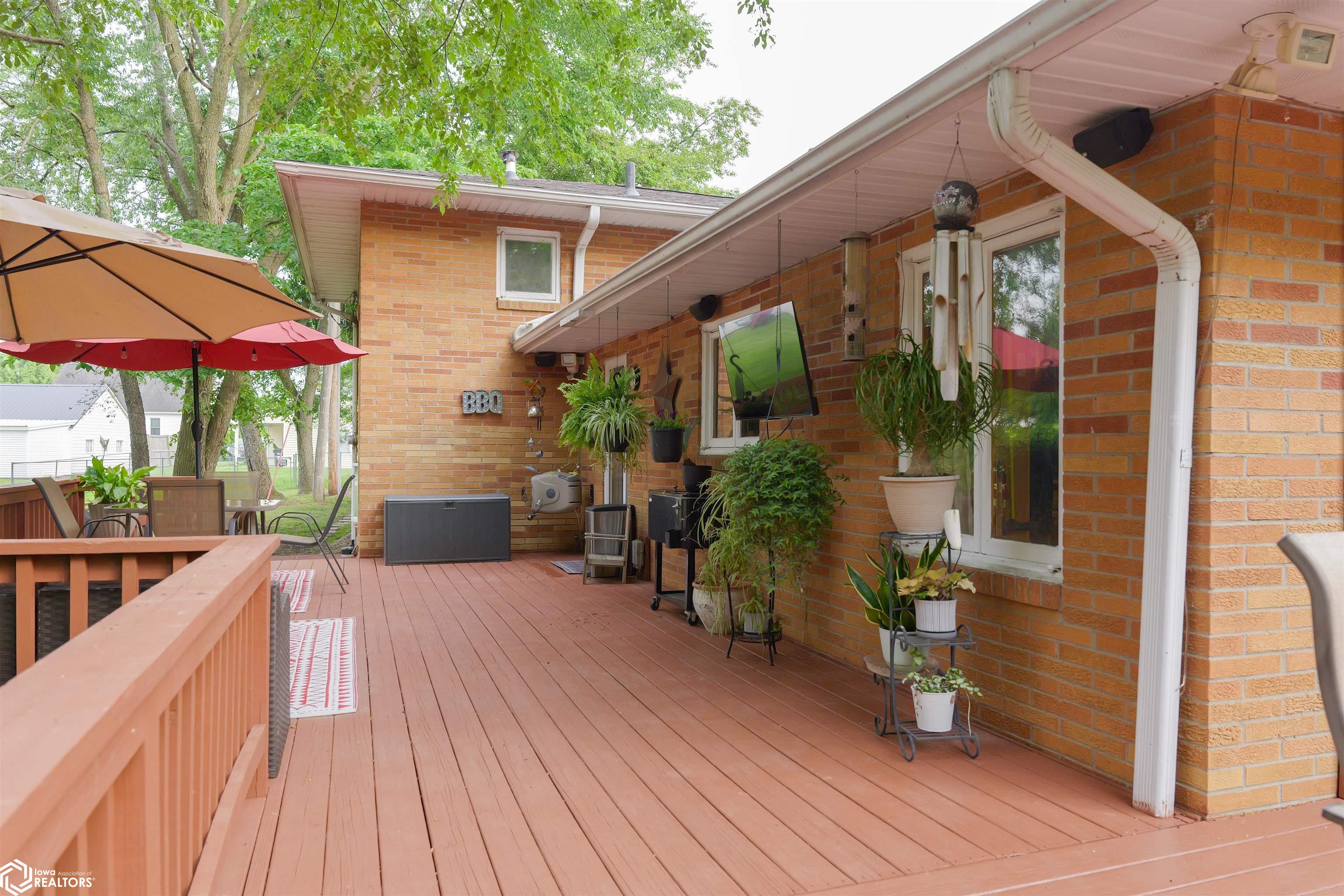 6 Edgewood Place, Burlington, Iowa image 9