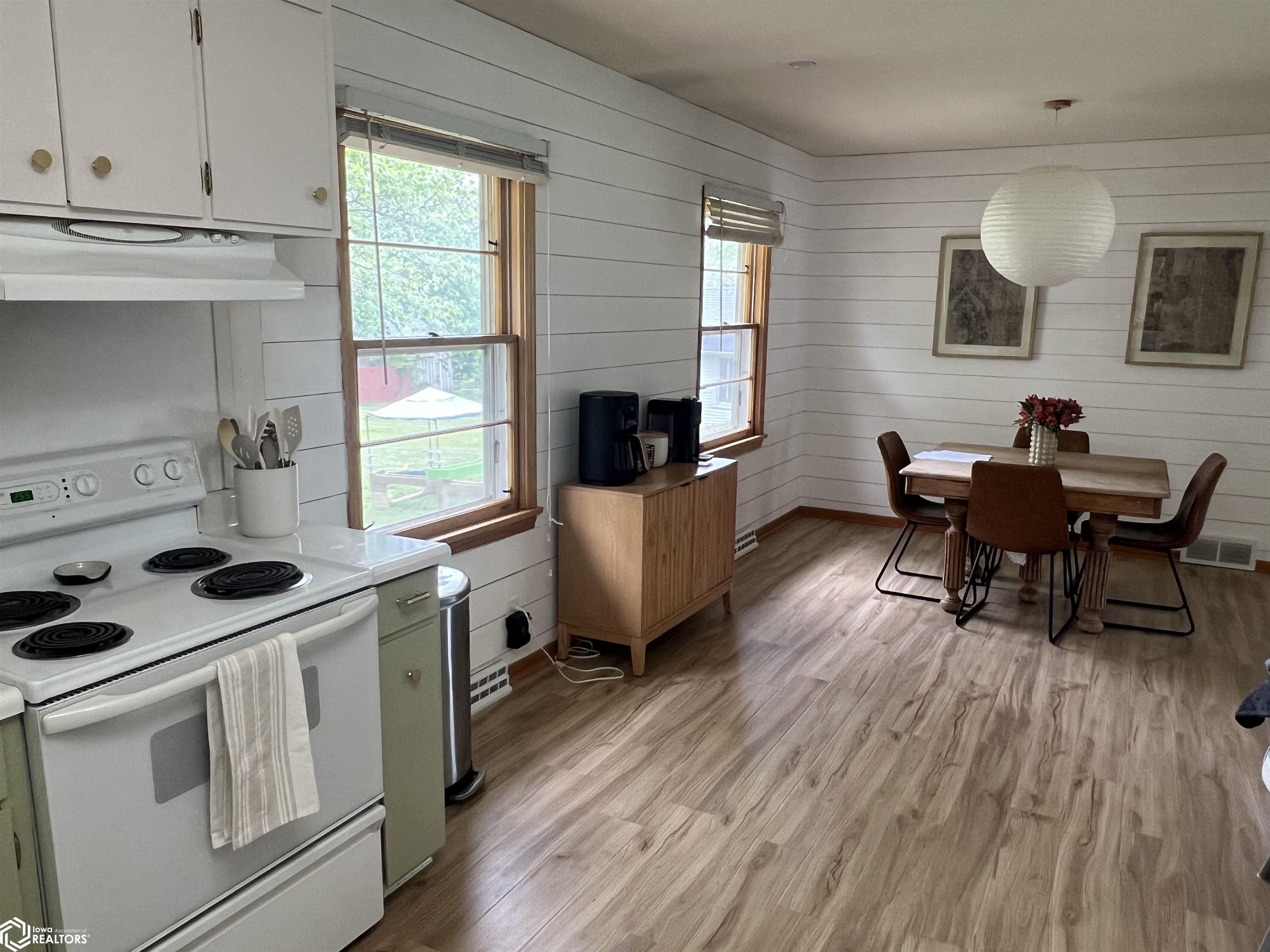 714 Thorn Street, Stanton, Iowa image 10
