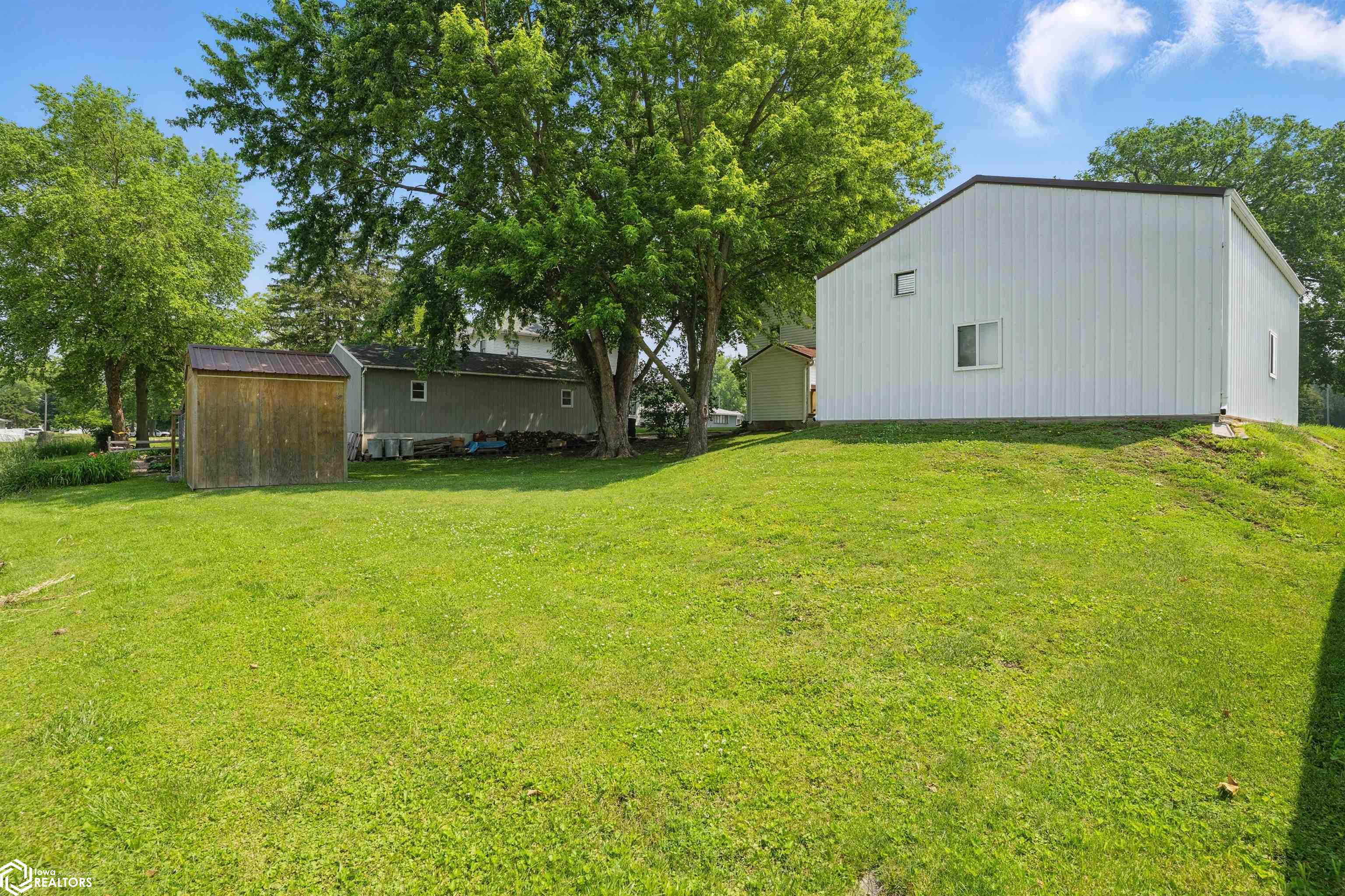 207 S Main Street, Danville, Iowa image 31