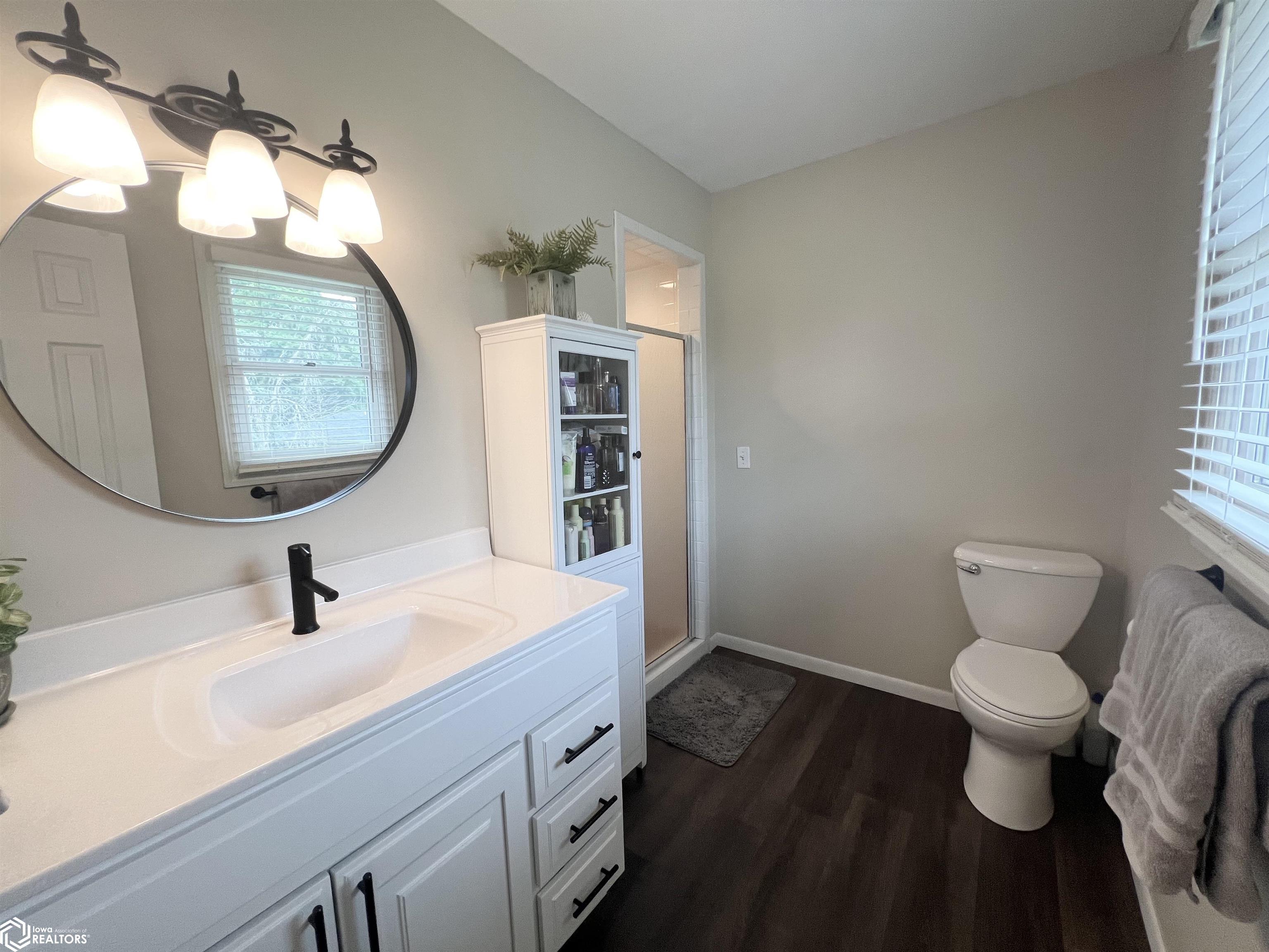 313 E 29th Street, Newton, Iowa image 18
