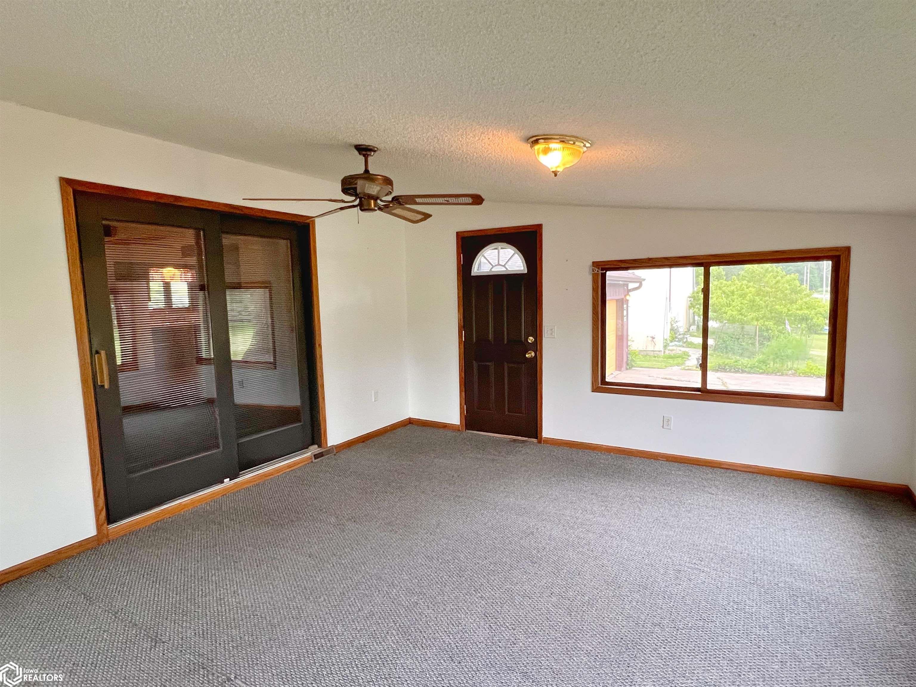 302 N 5th Street, Lanesboro, Iowa image 25