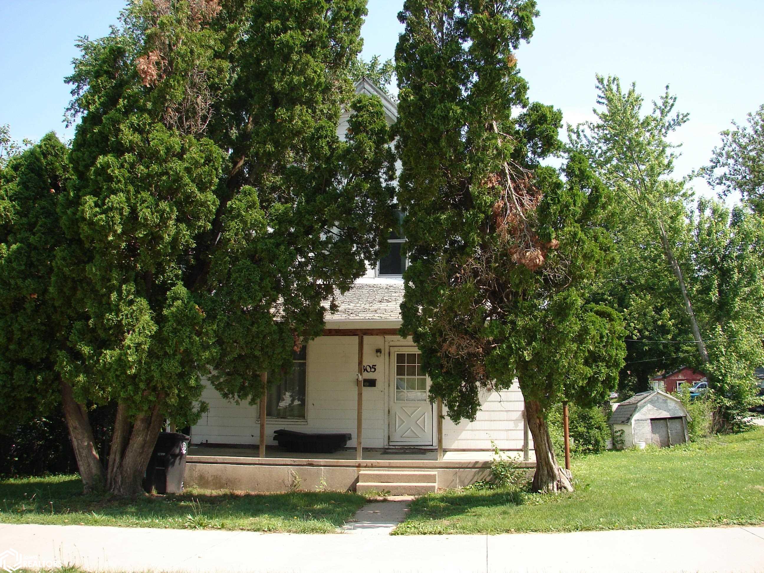 305 W Warren St., Mount Pleasant, Iowa image 2