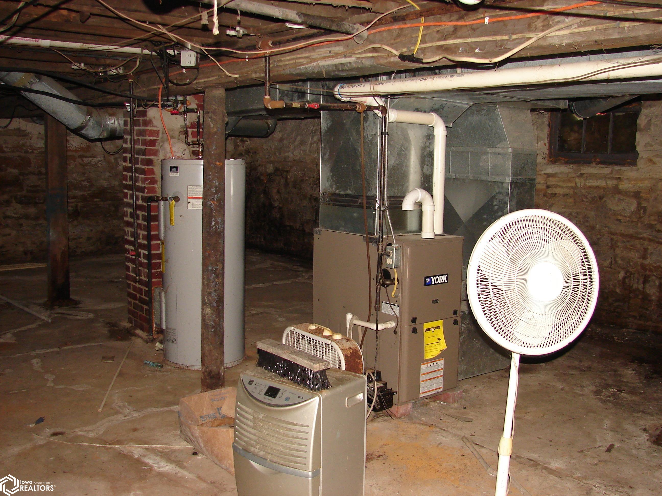 305 W Warren St., Mount Pleasant, Iowa image 19