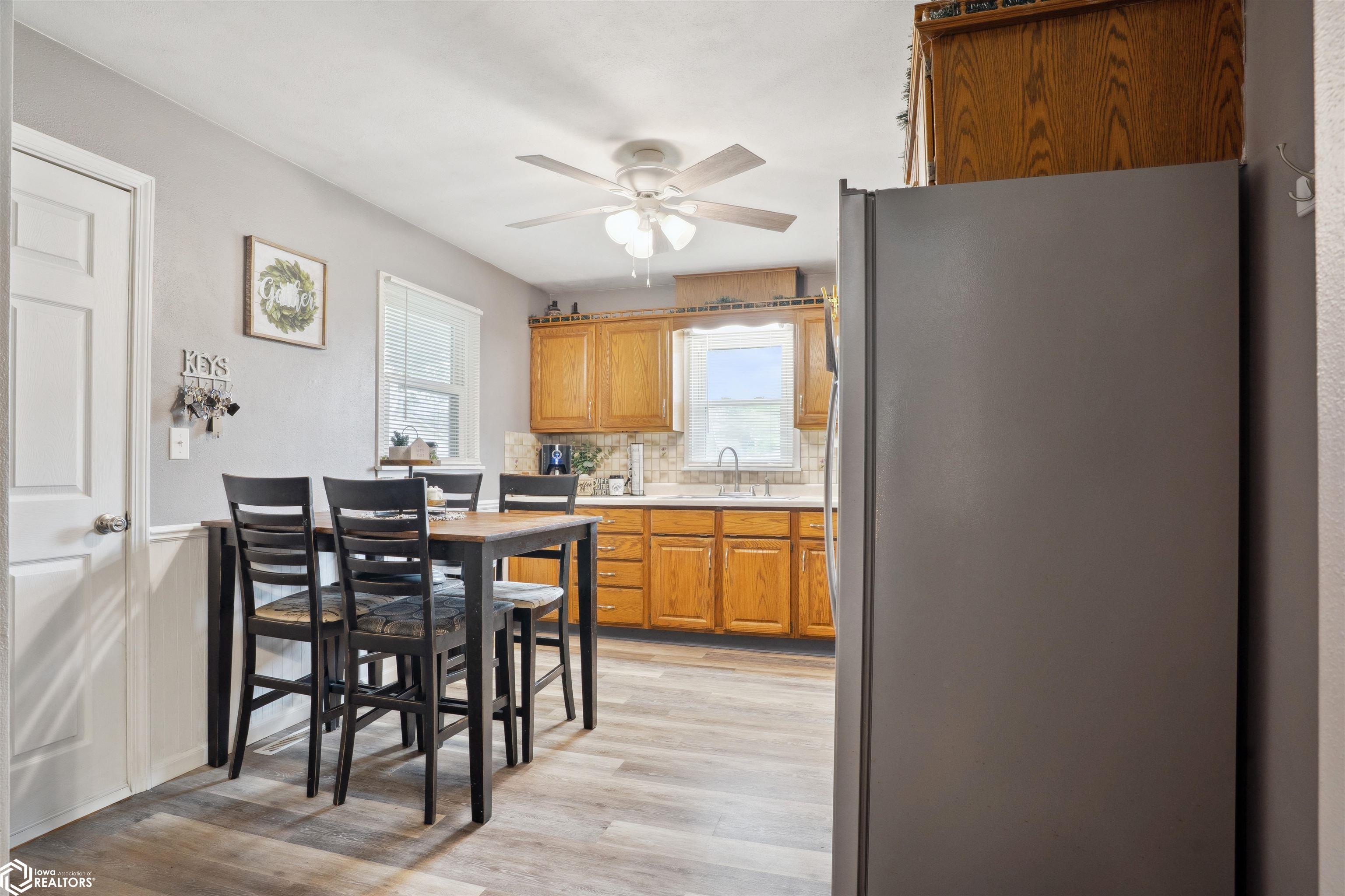 707 E Madison Street, Mount Pleasant, Iowa image 14