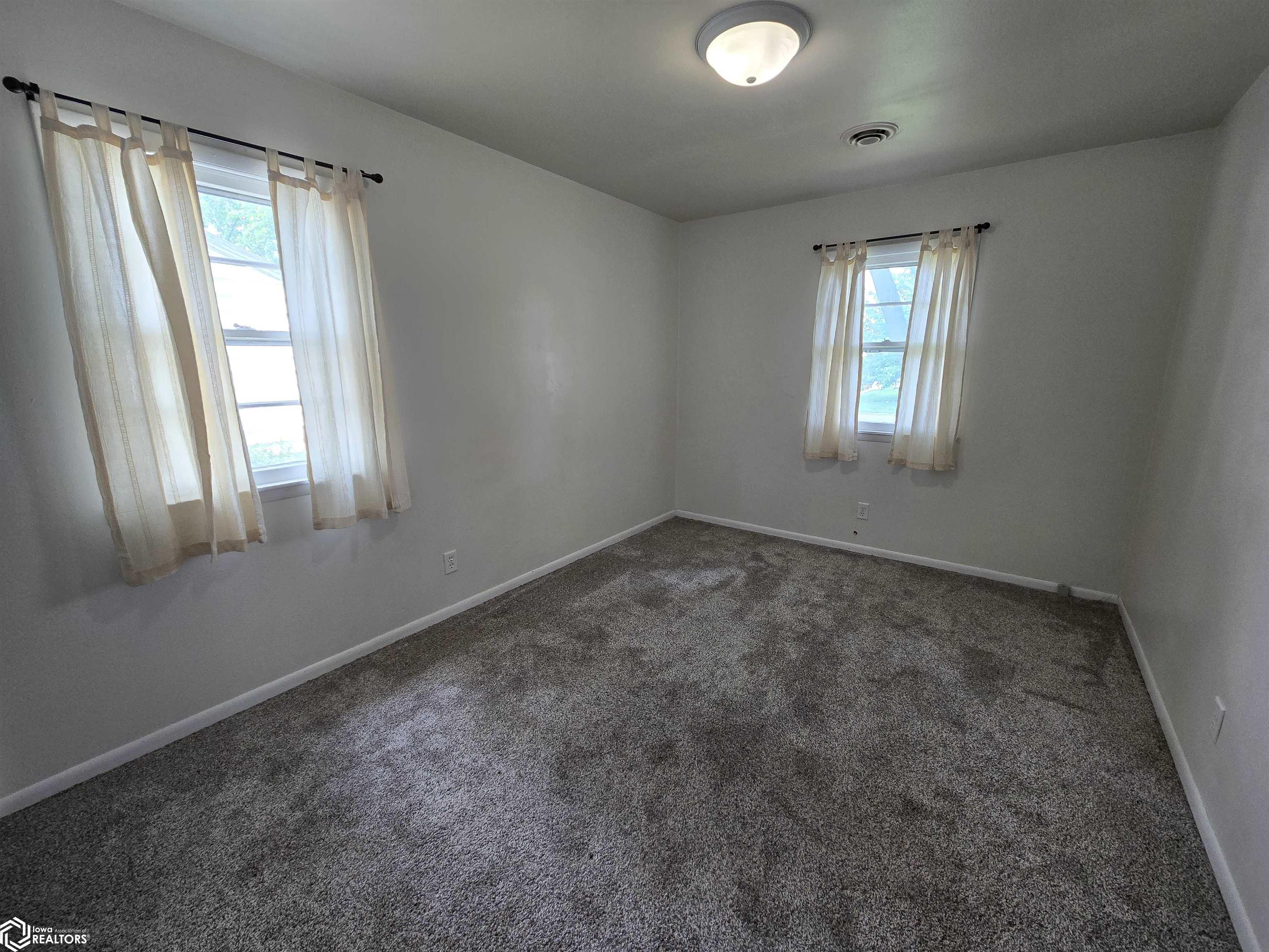 1213 Hamilton Road, Webster City, Iowa image 11