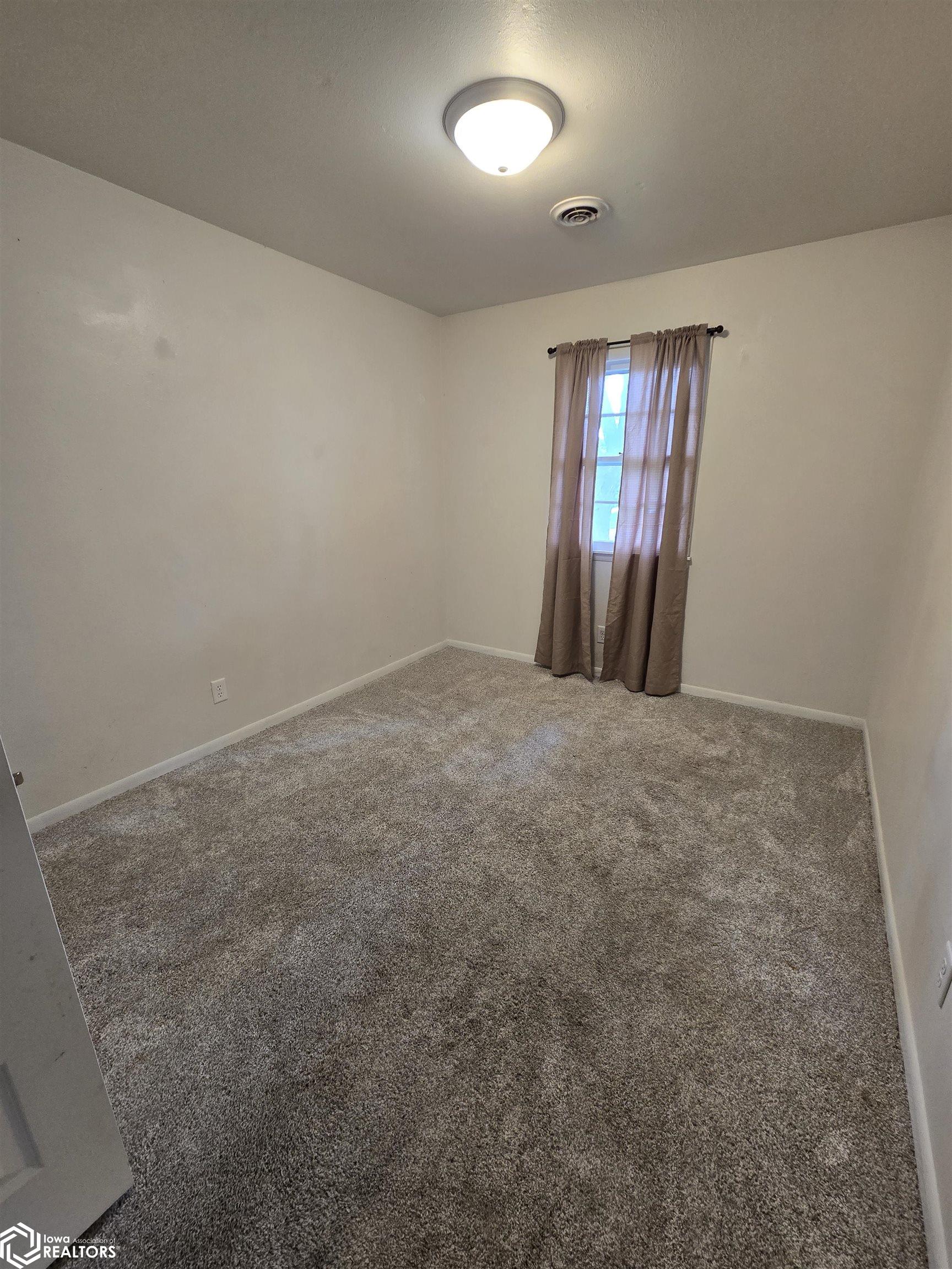 1213 Hamilton Road, Webster City, Iowa image 12