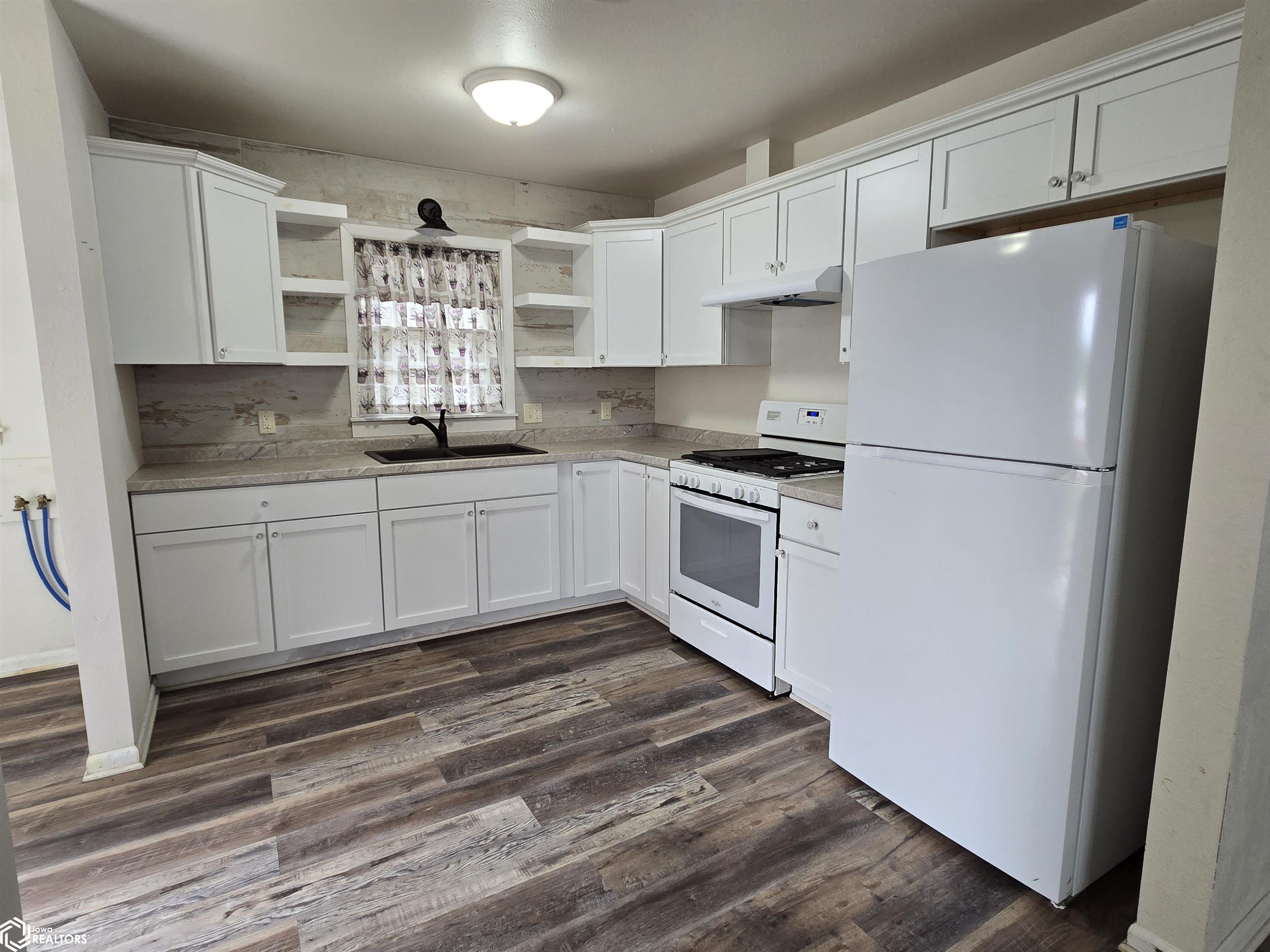 1213 Hamilton Road, Webster City, Iowa image 6