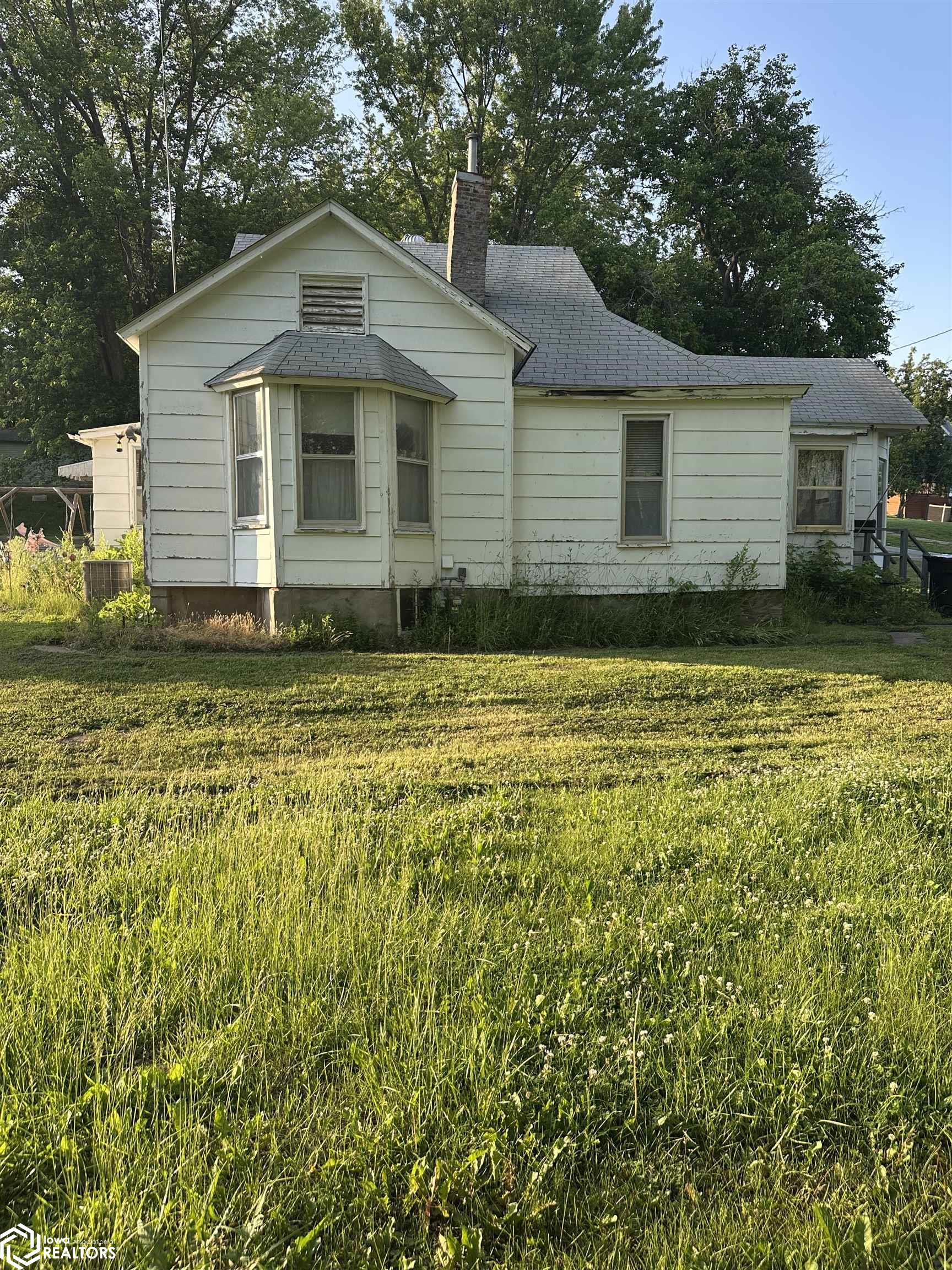 213 Grand Avenue, Ottumwa, Iowa image 3