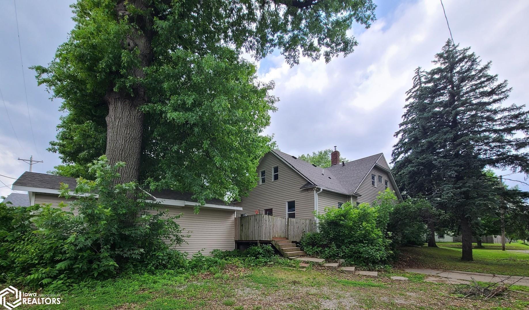416 N B Street, Oskaloosa, Iowa image 34