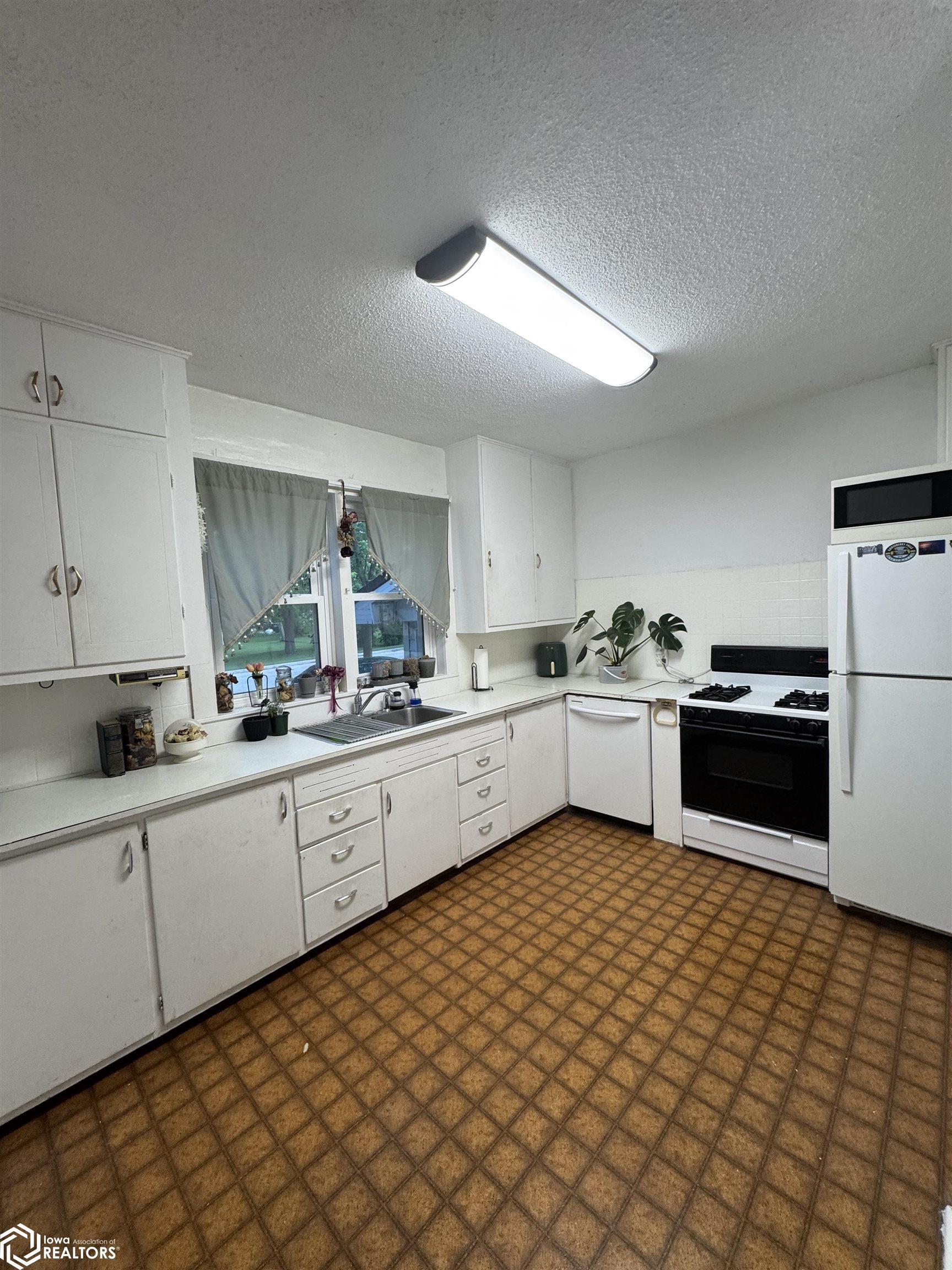 206 Clark Street, Lime Springs, Iowa image 12