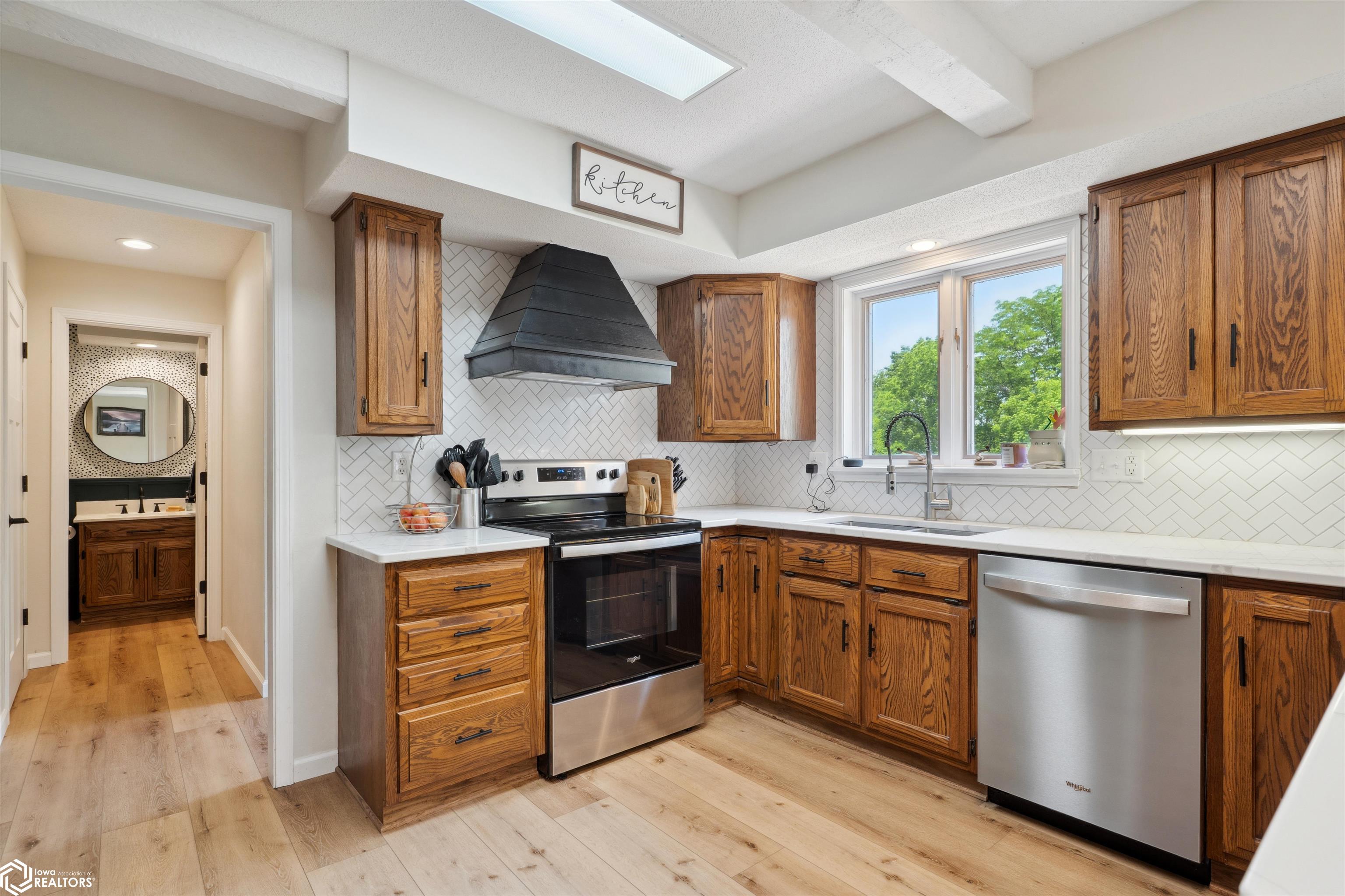 3212 Crystal Drive, Burlington, Iowa image 13