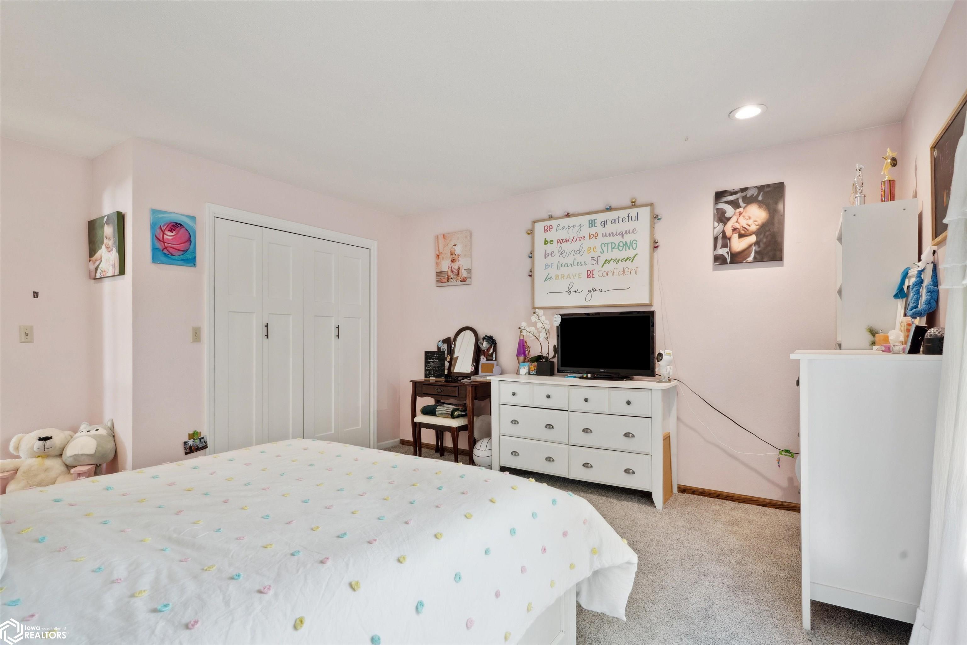 3212 Crystal Drive, Burlington, Iowa image 25