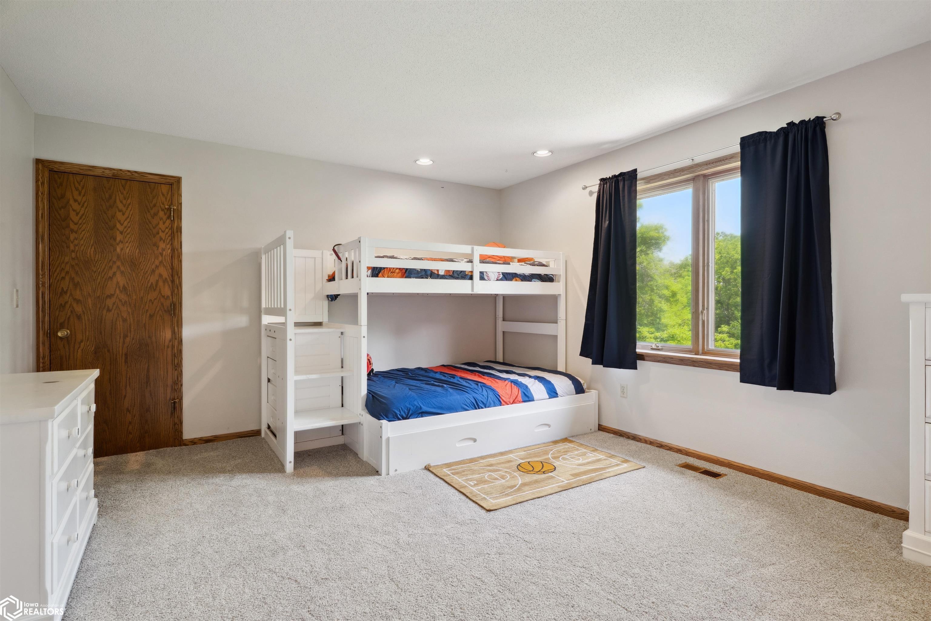 3212 Crystal Drive, Burlington, Iowa image 28