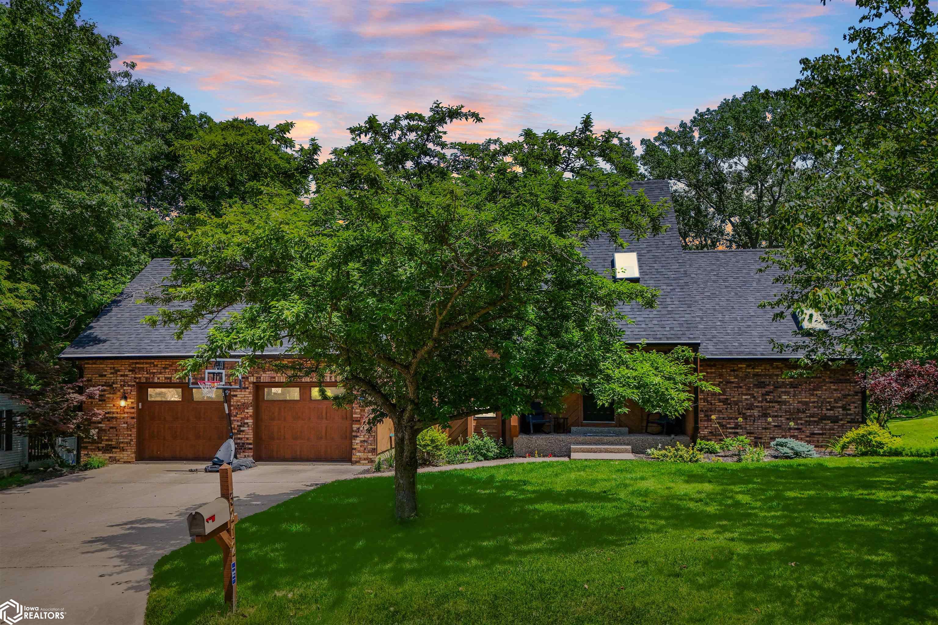 3212 Crystal Drive, Burlington, Iowa image 48