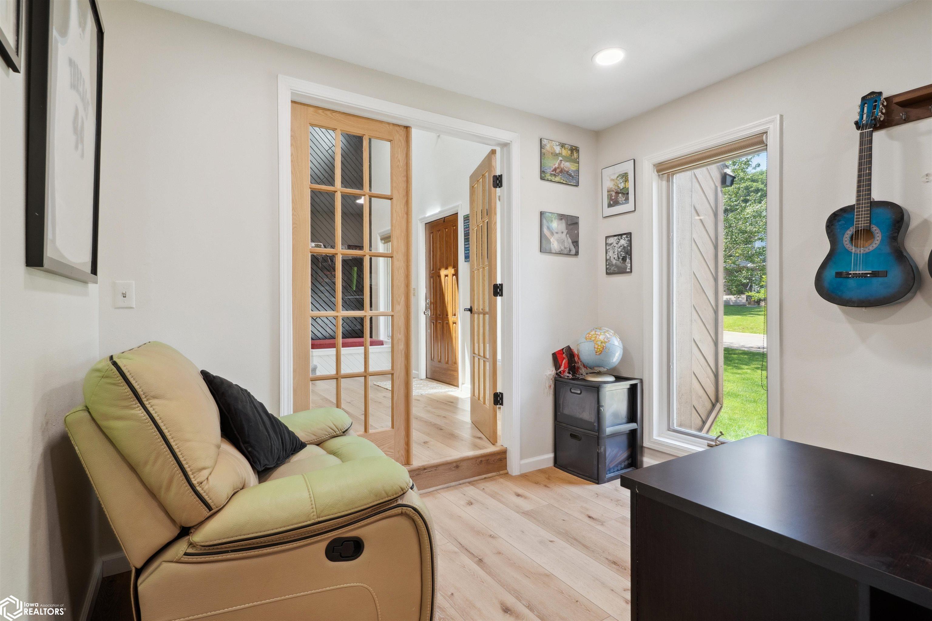 3212 Crystal Drive, Burlington, Iowa image 6