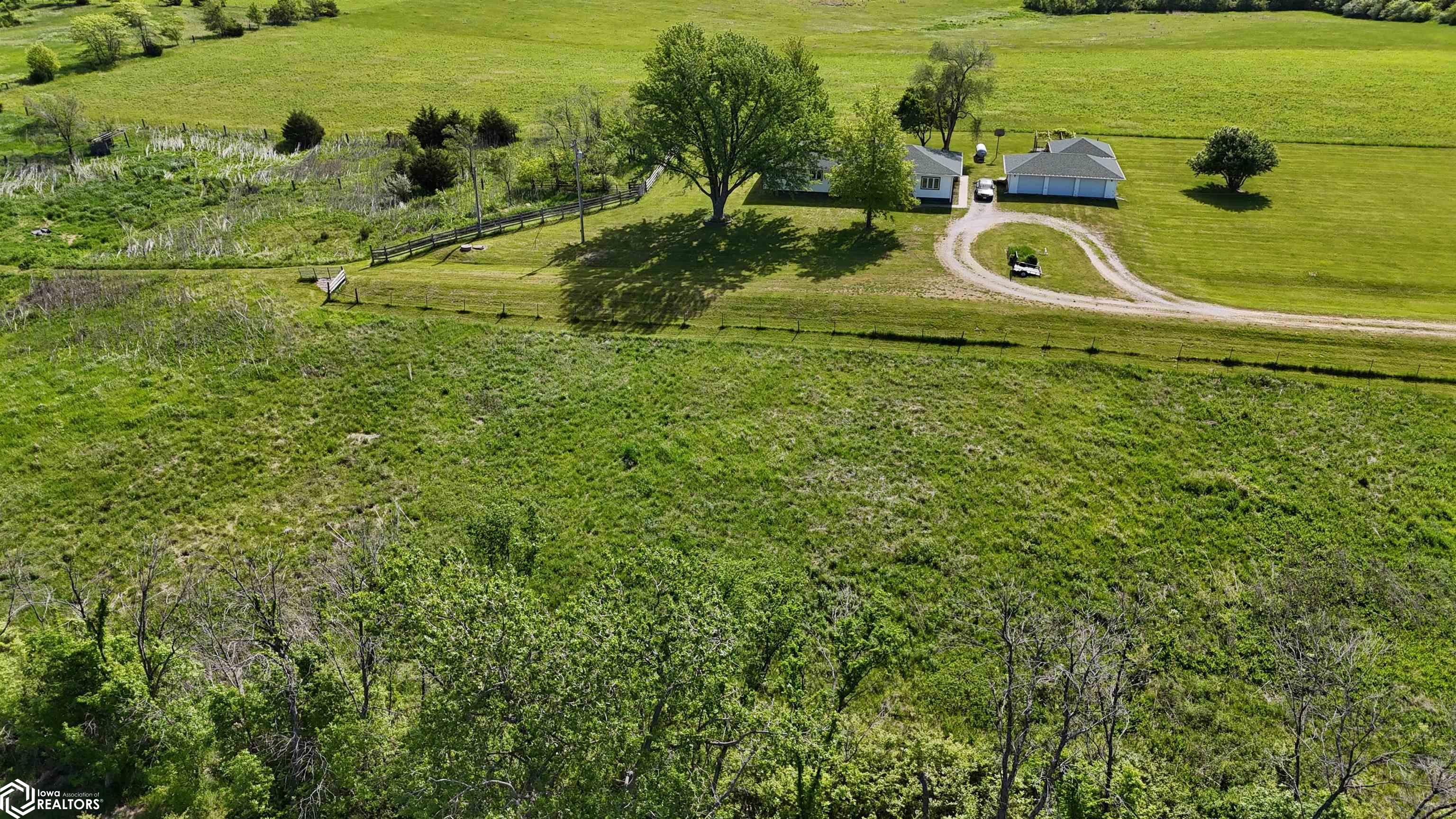 22590 482nd Street, Centerville, Iowa image 4