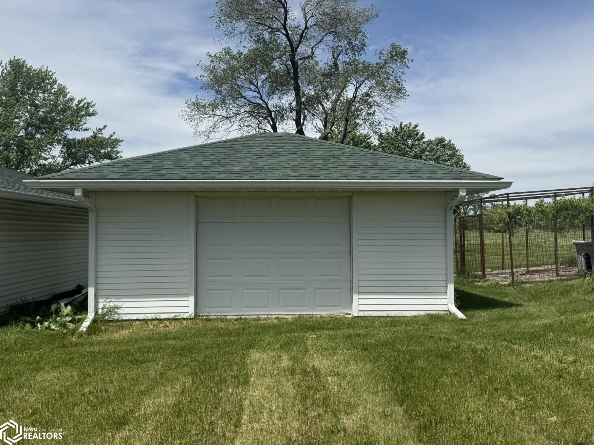 22590 482nd Street, Centerville, Iowa image 41