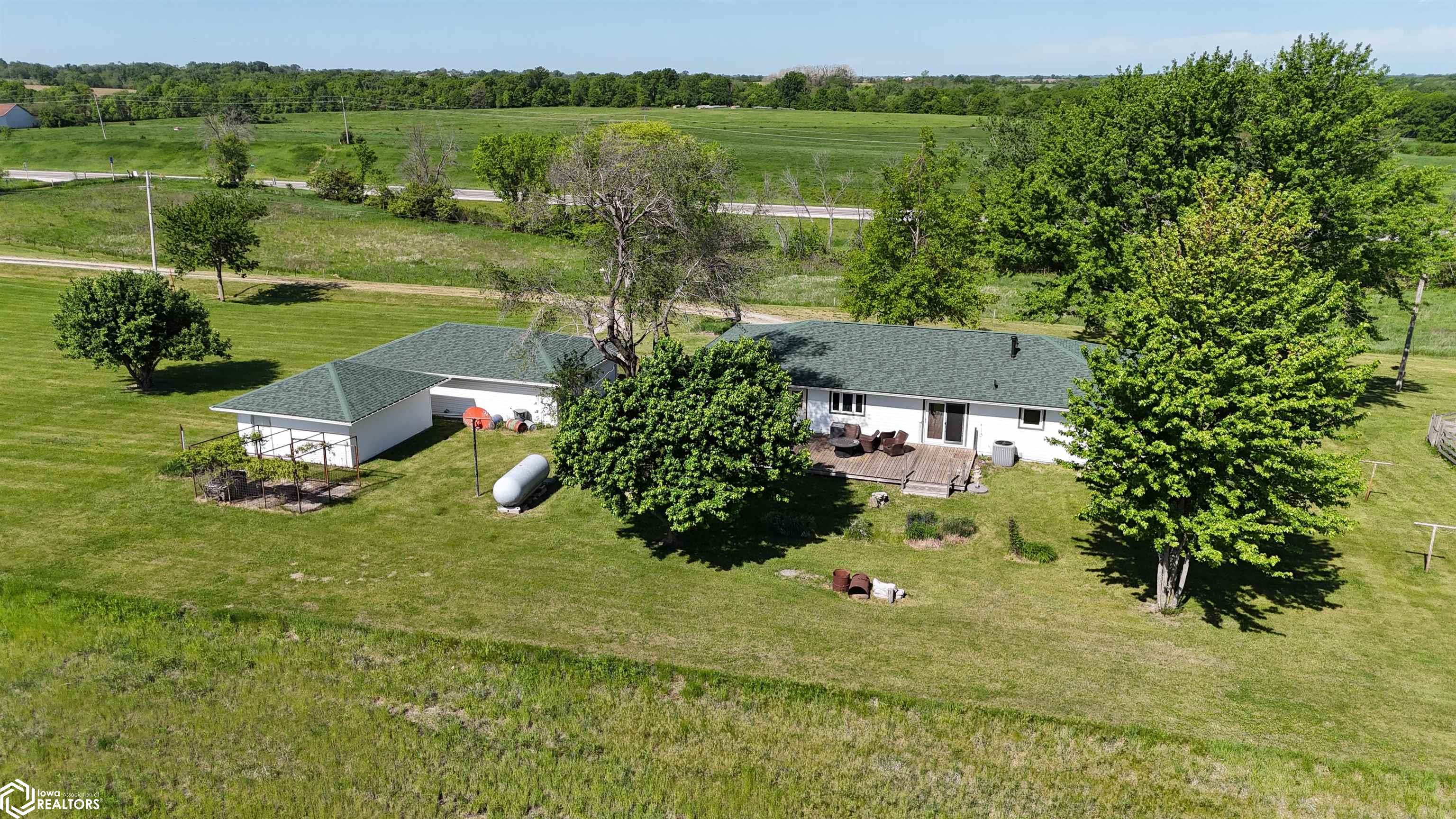 22590 482nd Street, Centerville, Iowa image 7