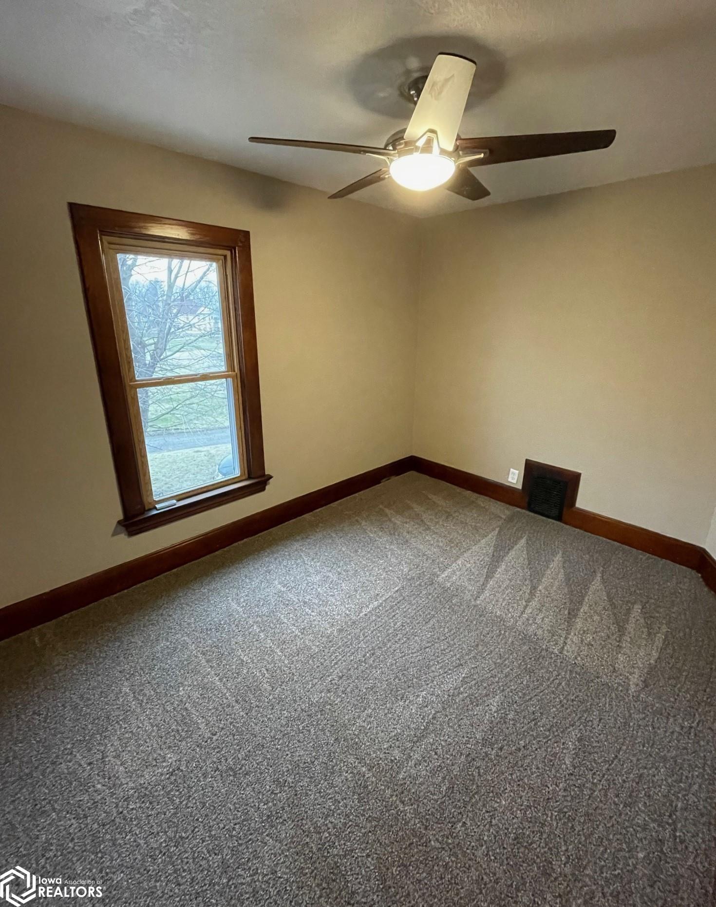 106 E Jefferson Street, Montezuma, Iowa image 29