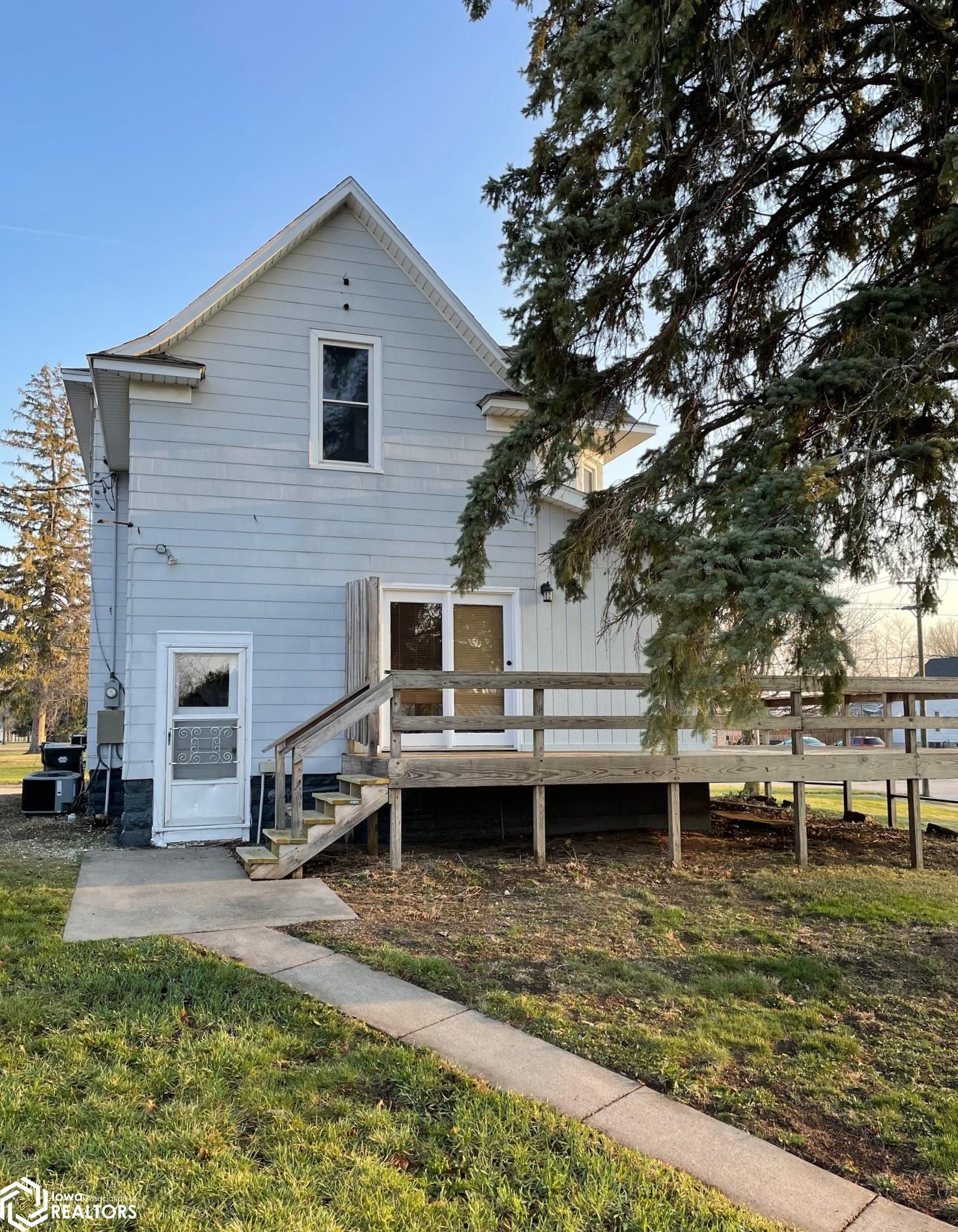 106 E Jefferson Street, Montezuma, Iowa image 4
