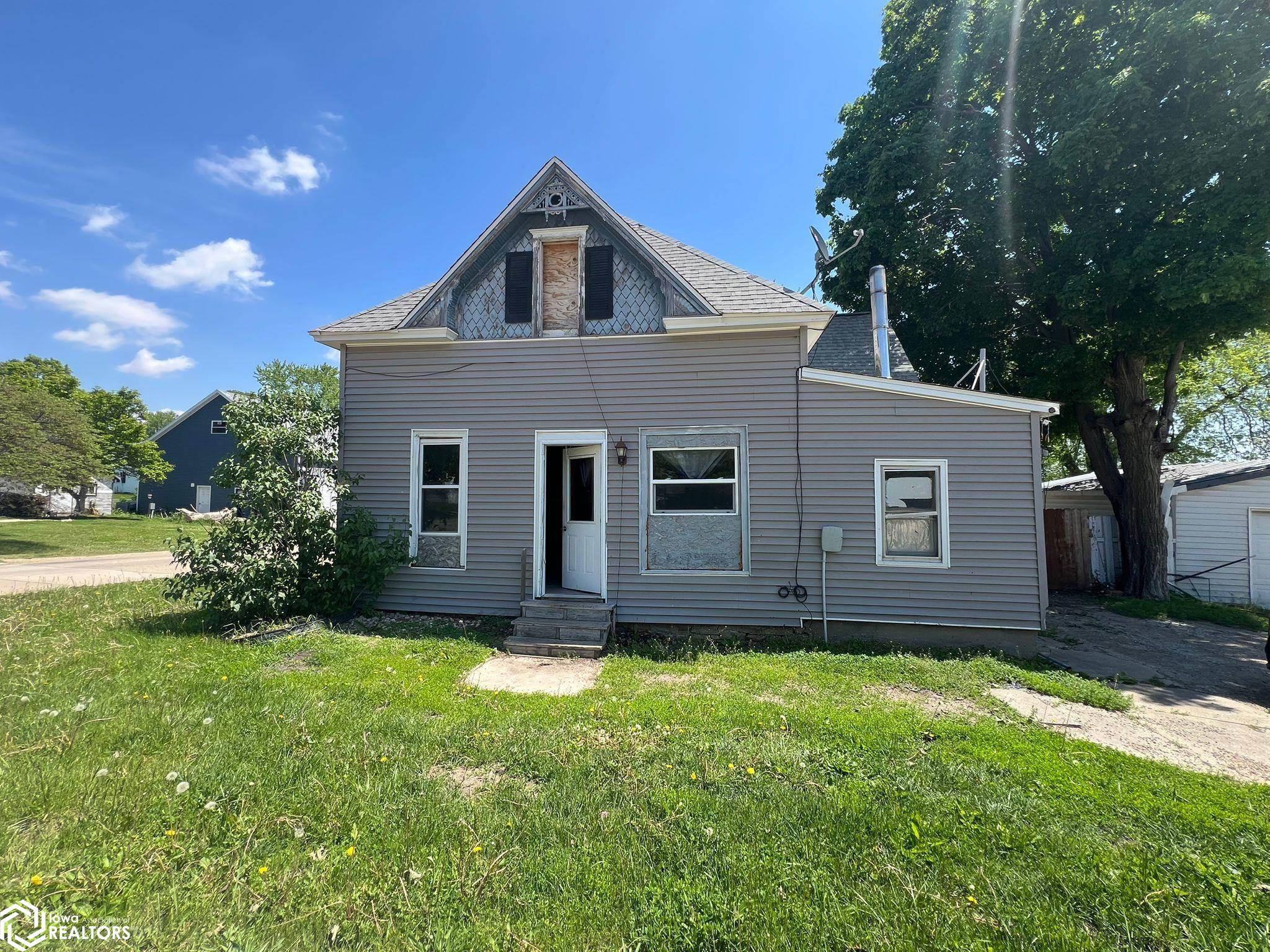 2 S Union Avenue, Urbana, Iowa image 1