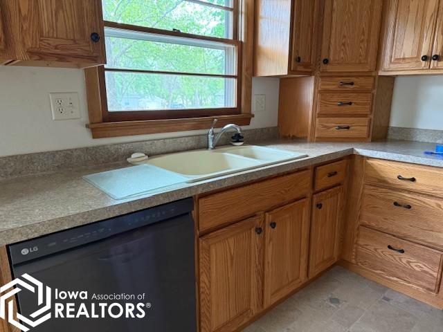 808 Taft Street, Humboldt, Iowa image 6