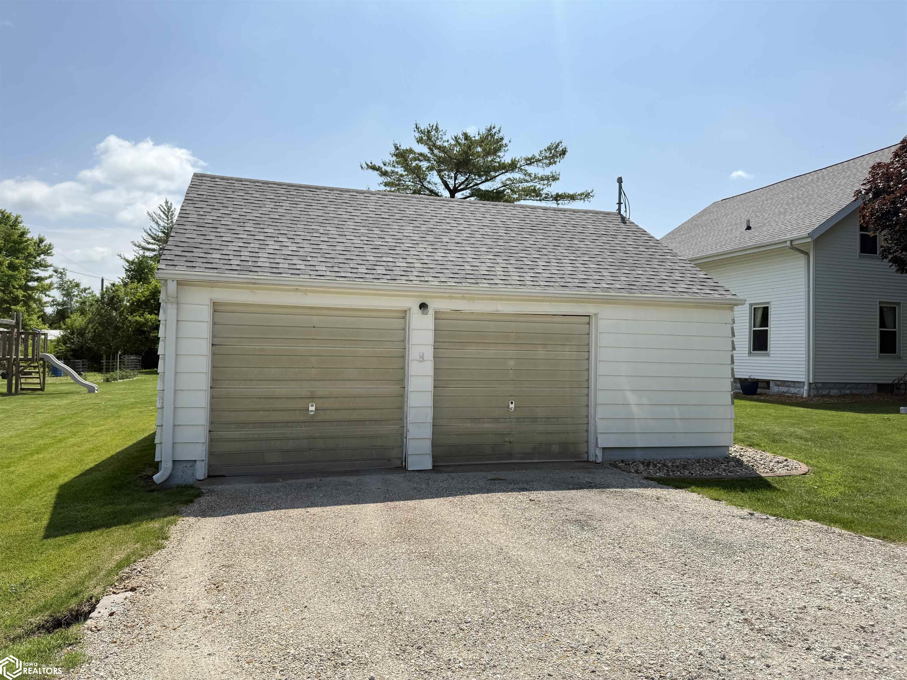 409 Kilbourn Avenue, Wever, Iowa image 2