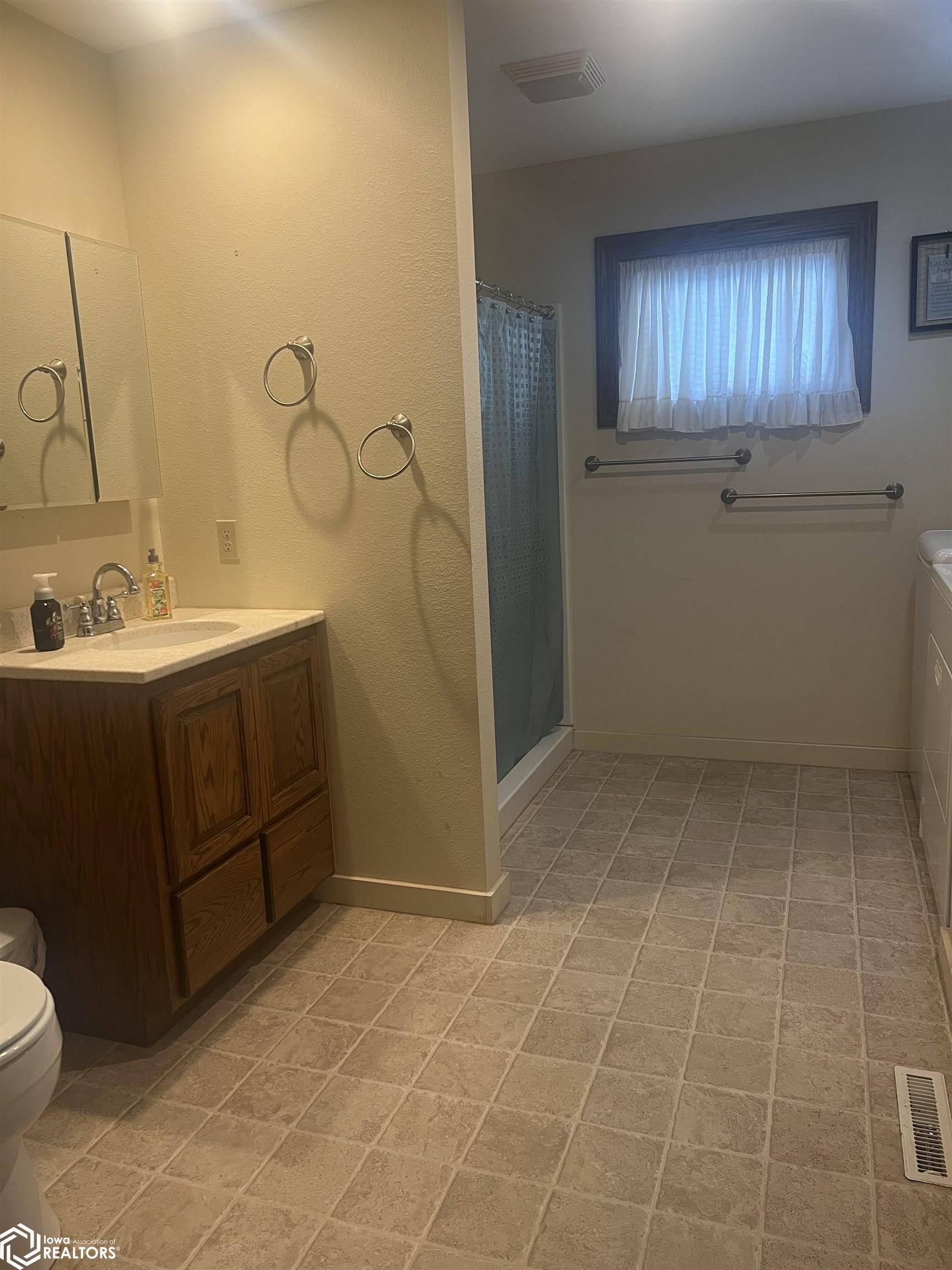 409 8th St. S., Humboldt, Iowa image 13