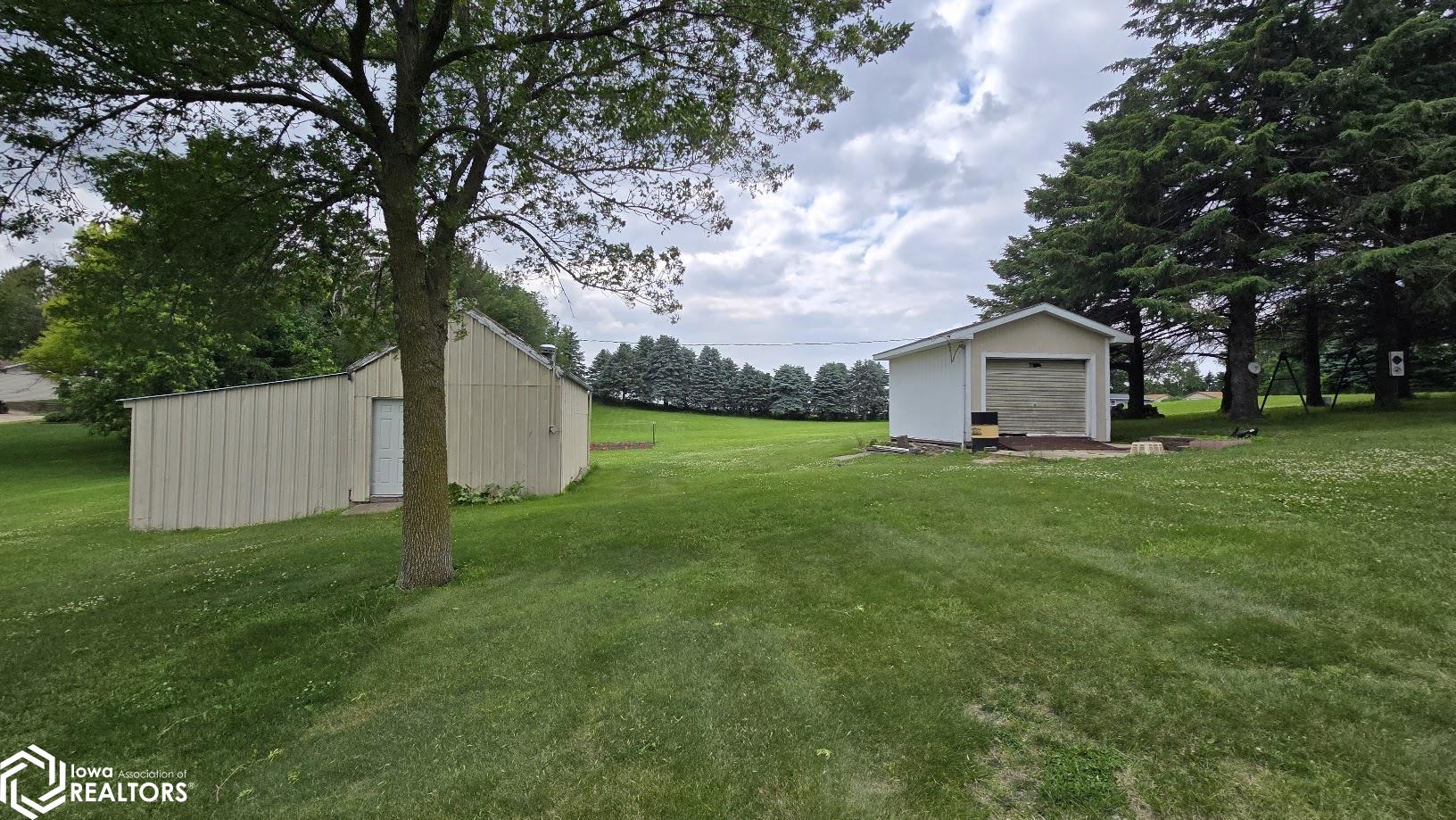 636 S Harrison Street, Thompson, Iowa image 16