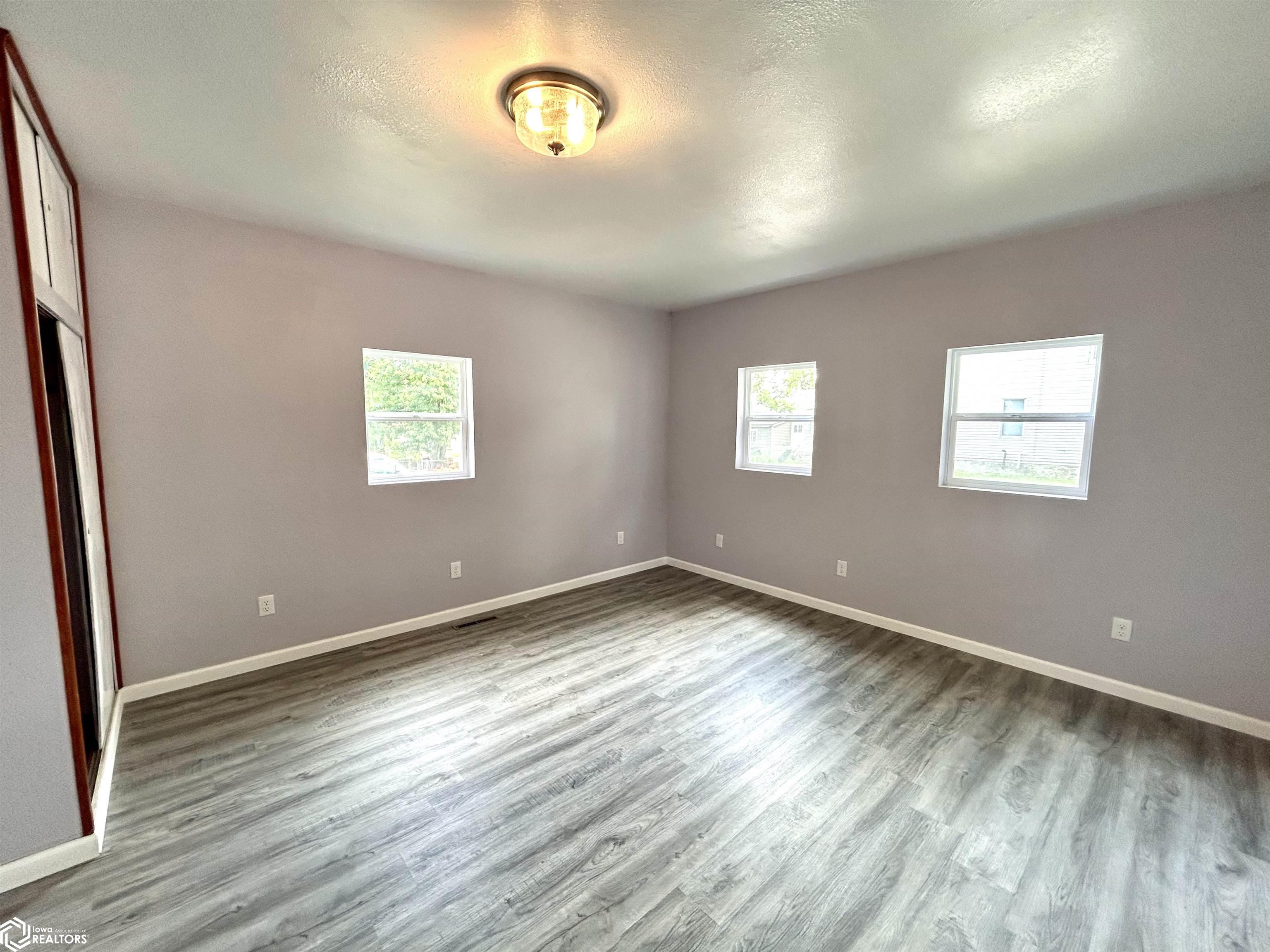 408 S 3rd Street, Marshalltown, Iowa image 12