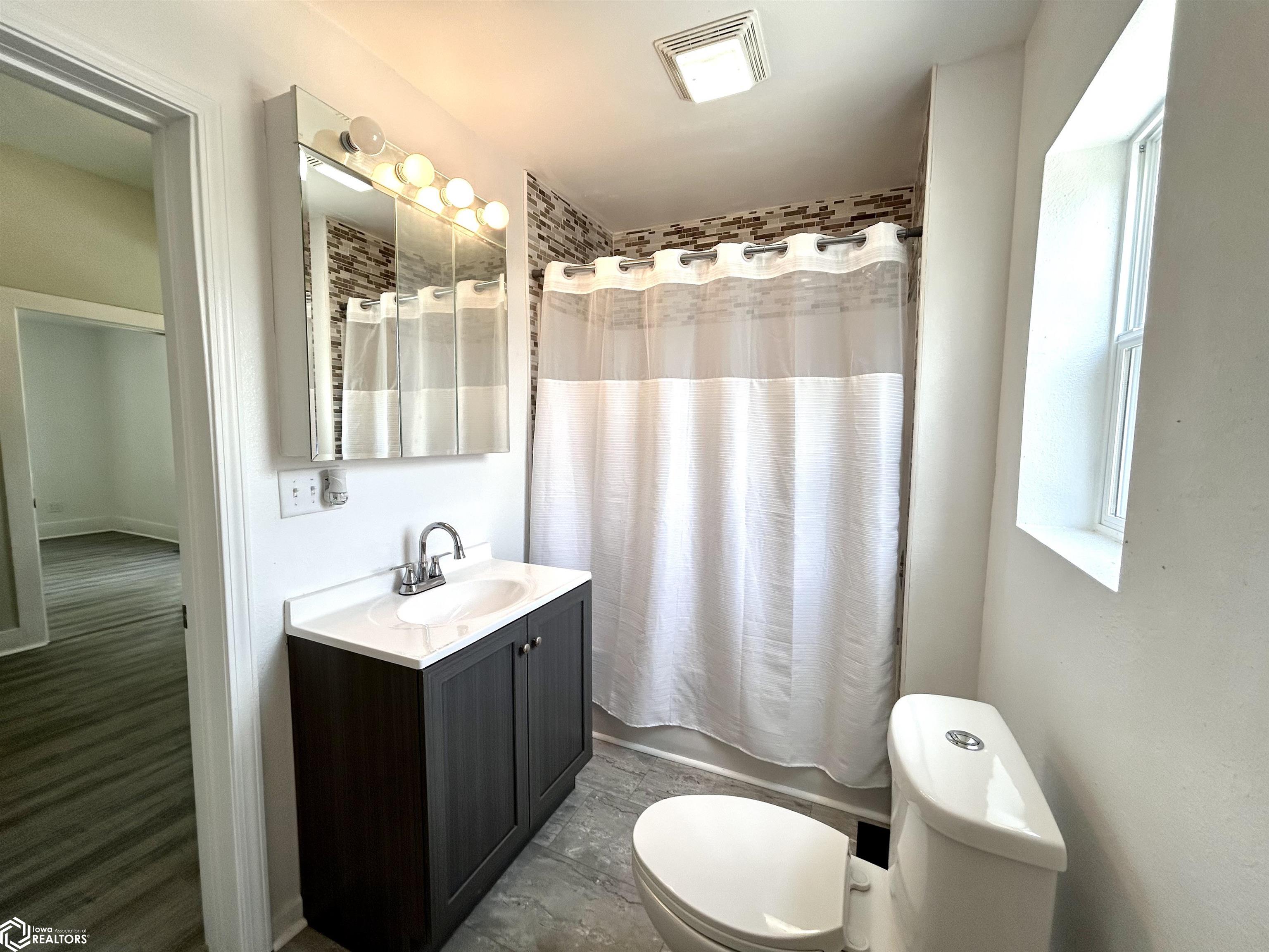 408 S 3rd Street, Marshalltown, Iowa image 14