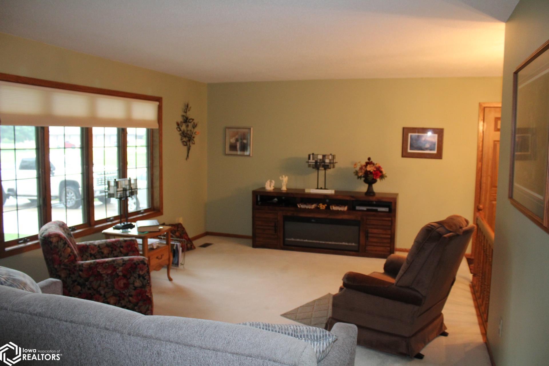 204 Country Club Drive, Belmond, Iowa image 13