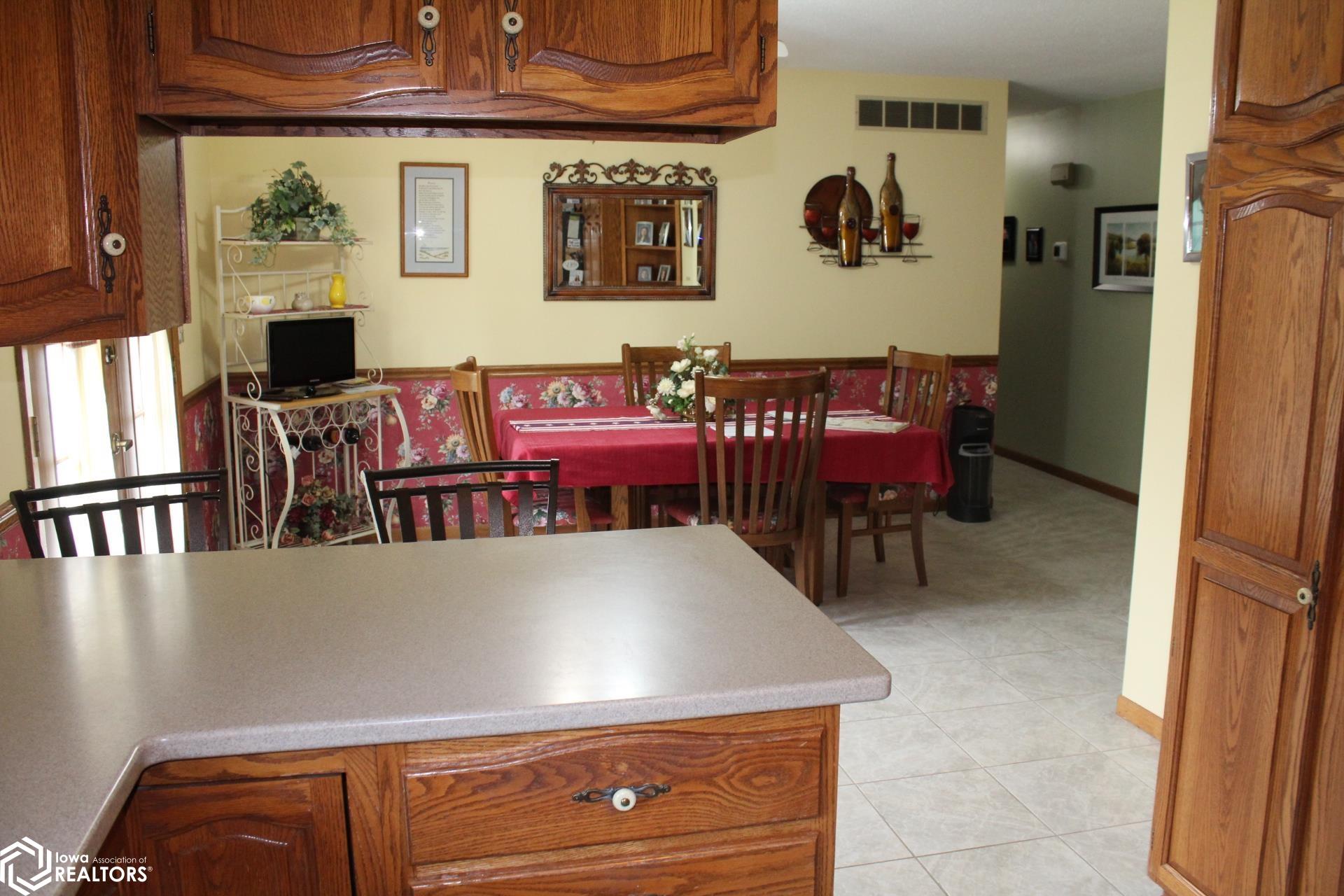 204 Country Club Drive, Belmond, Iowa image 8