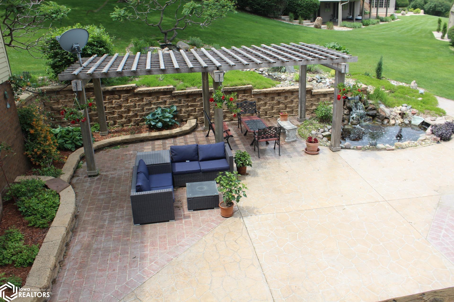 1077 Meadow Lake Drive, Mason City, Iowa image 21