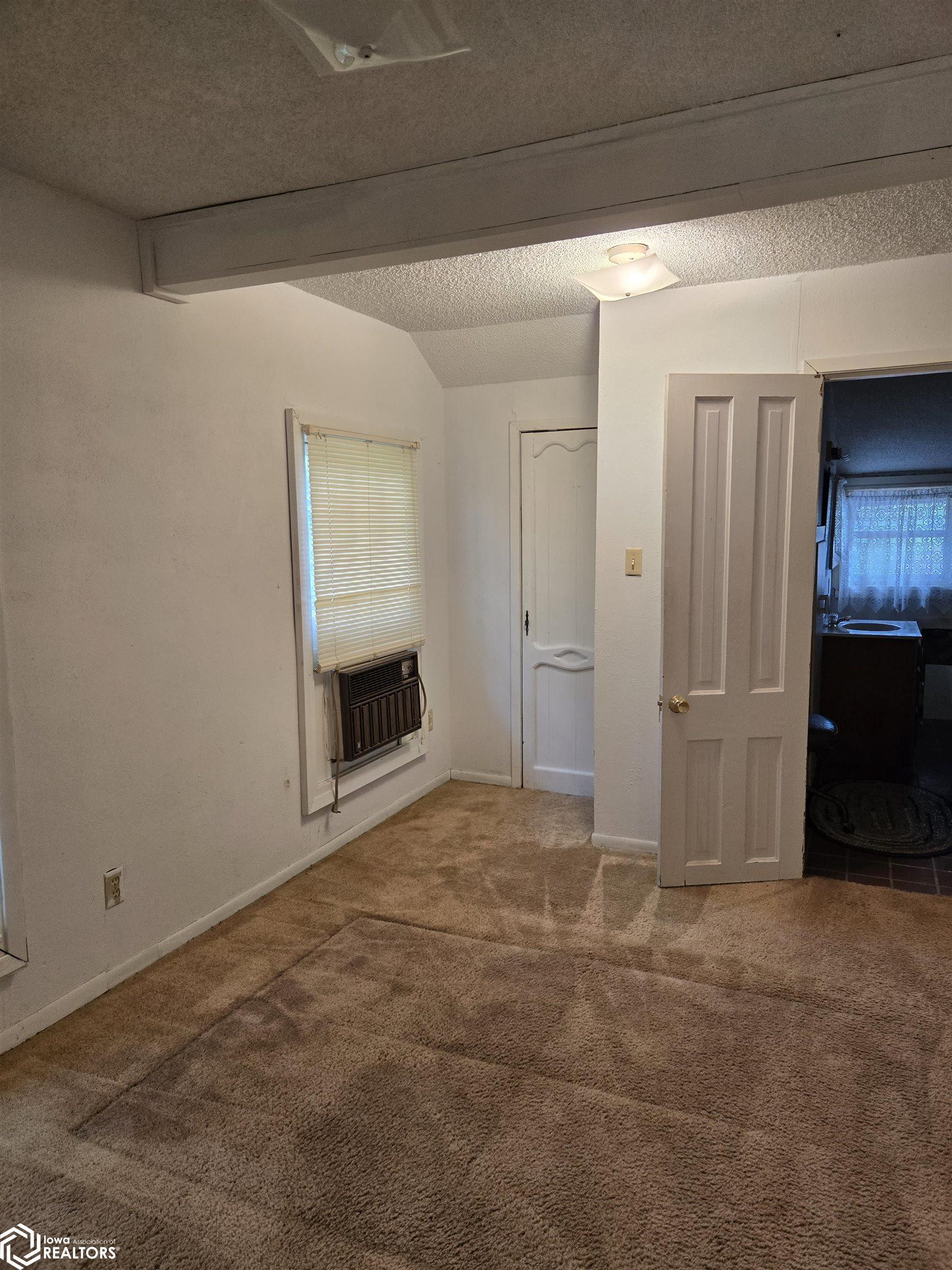 106 S John Street, Moravia, Iowa image 37