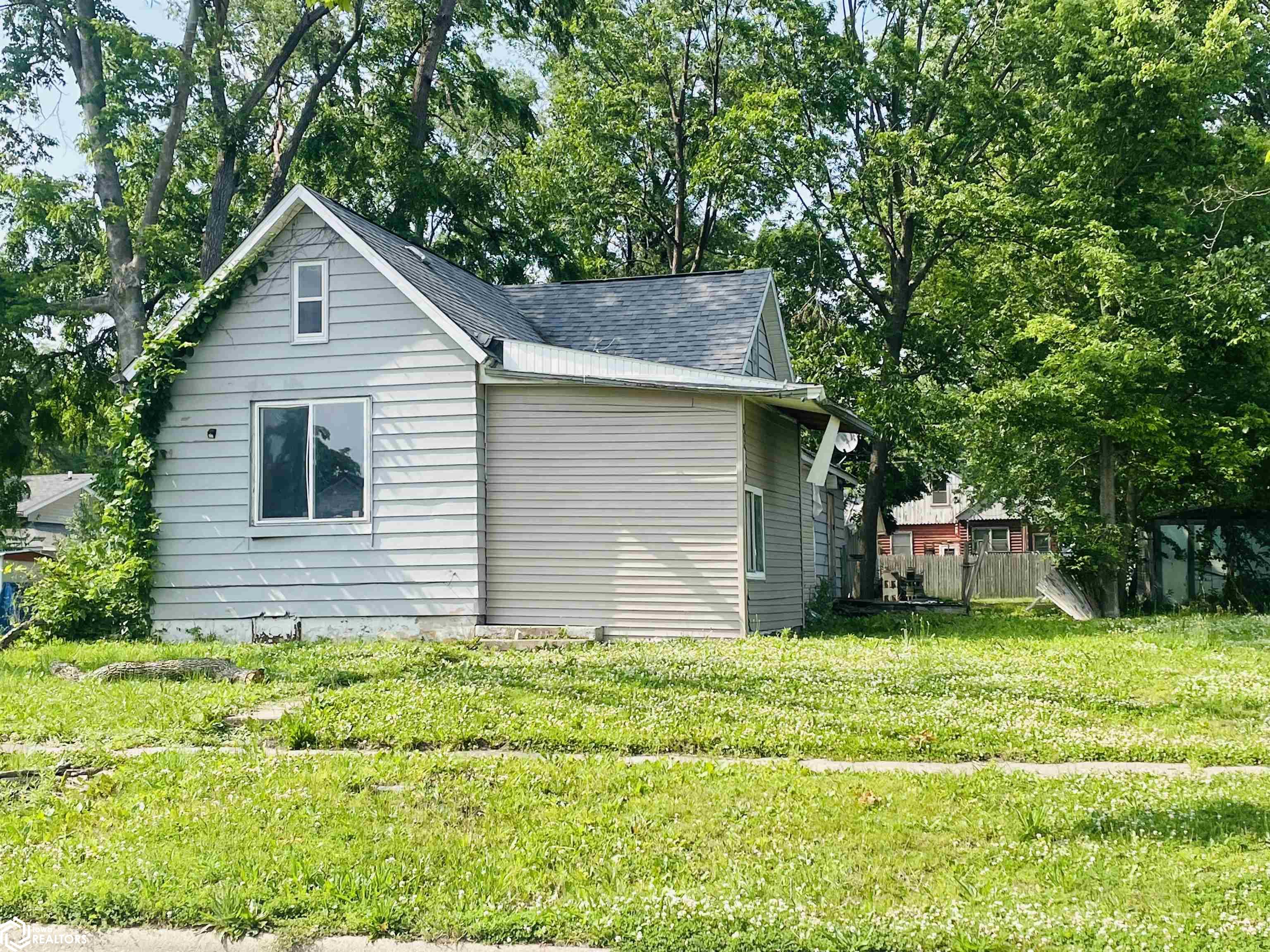 2637 Avenue I, Fort Madison, Iowa image 1