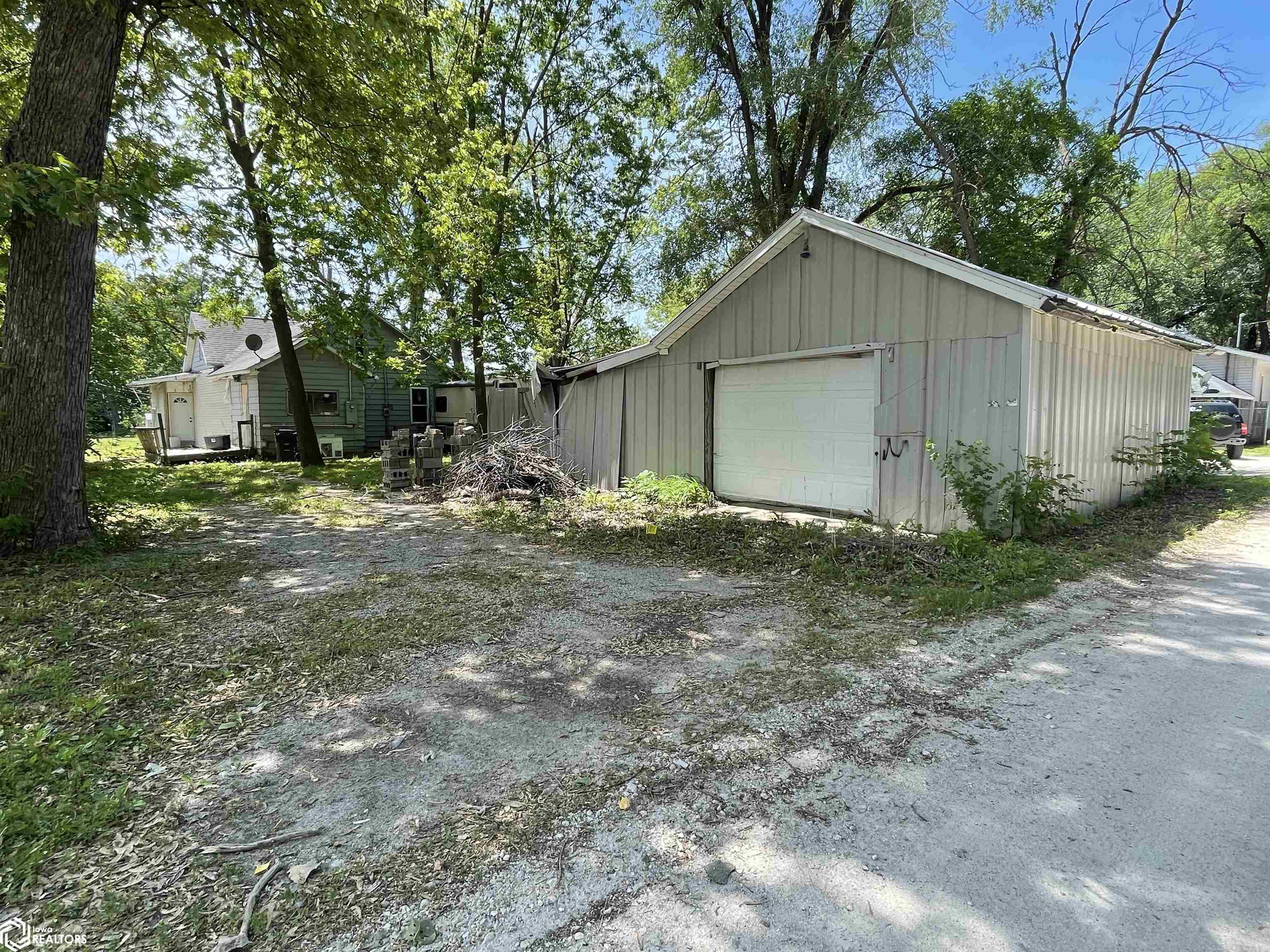 2637 Avenue I, Fort Madison, Iowa image 10