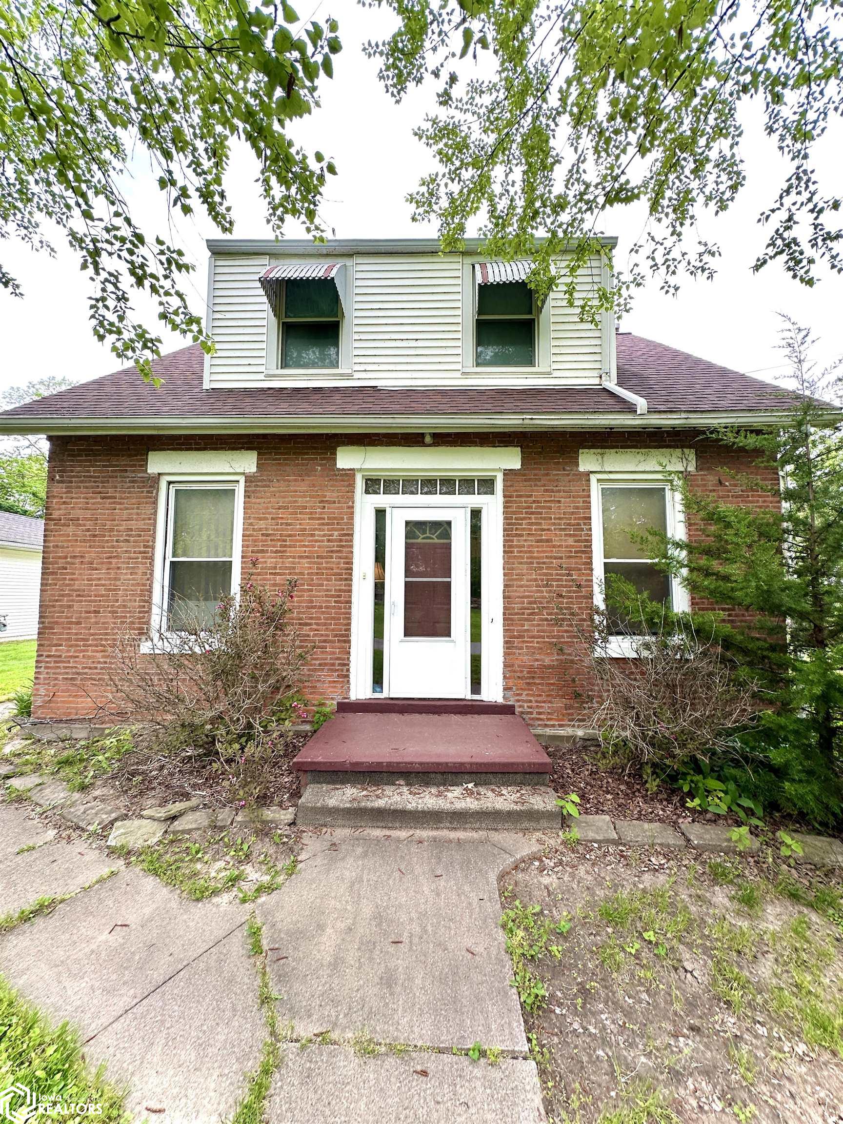 805 Mulberry Street, Warsaw, Illinois image 1