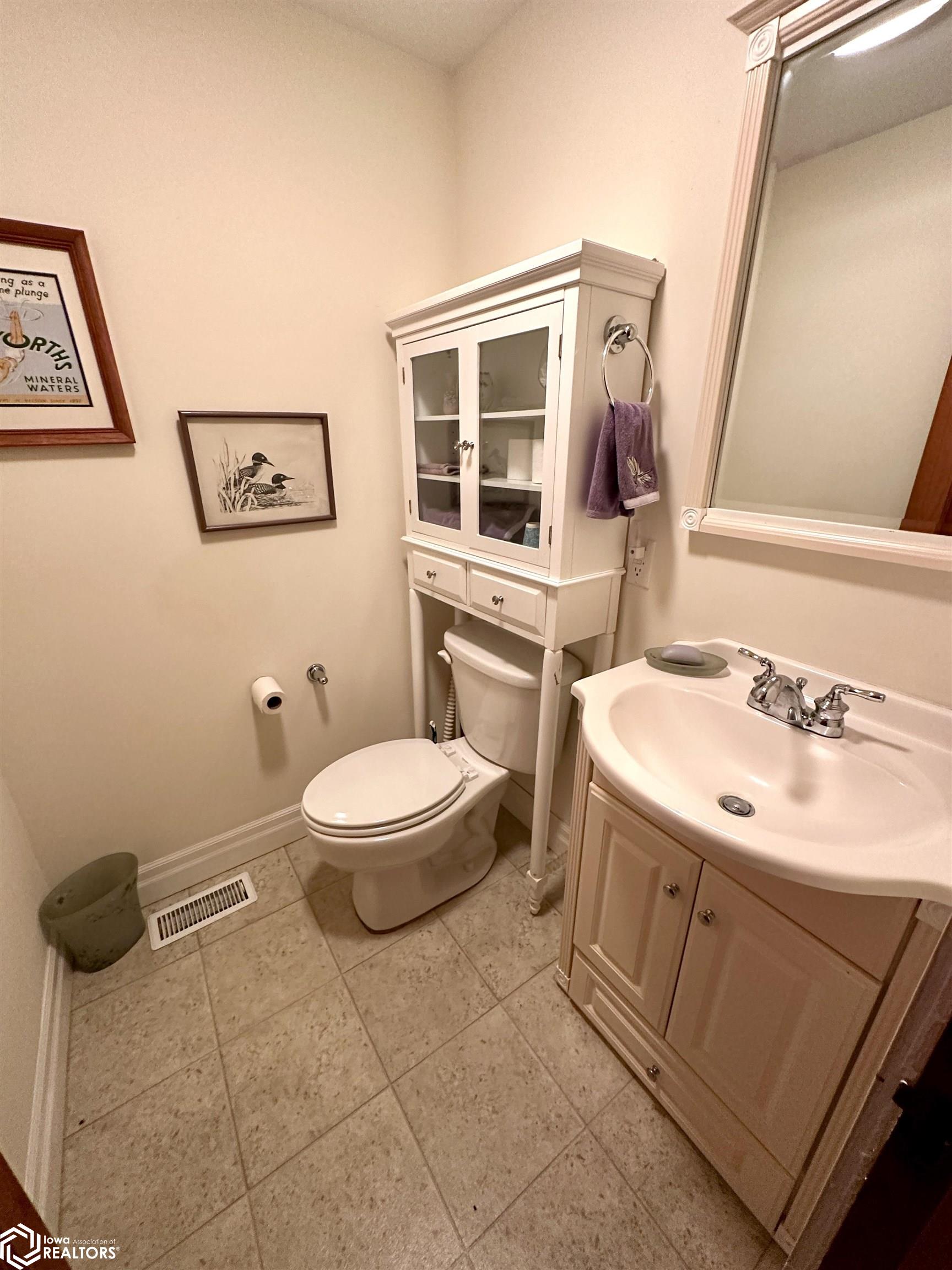 805 Mulberry Street, Warsaw, Illinois image 14