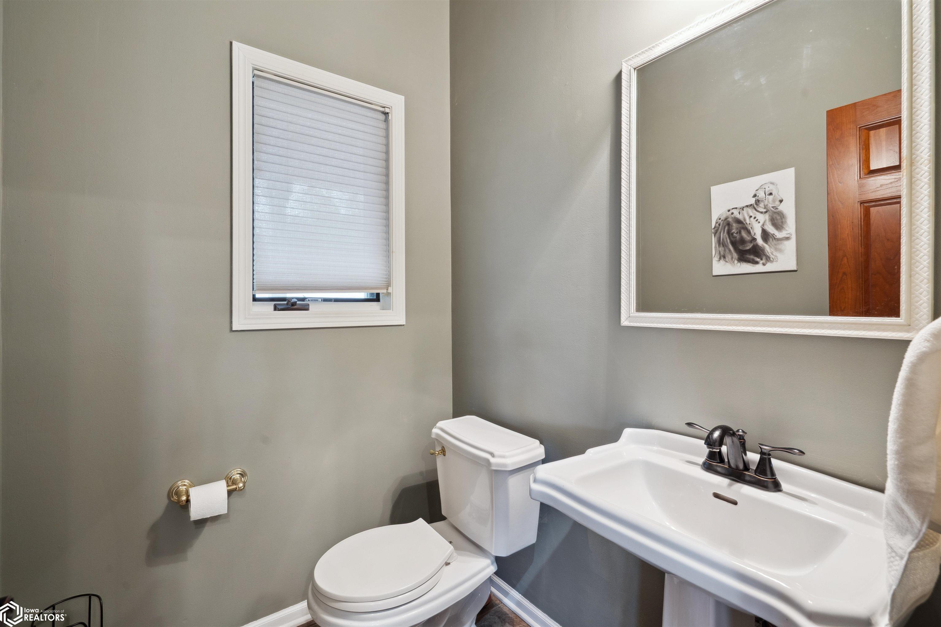 2310 Knollway Drive, Marshalltown, Iowa image 13