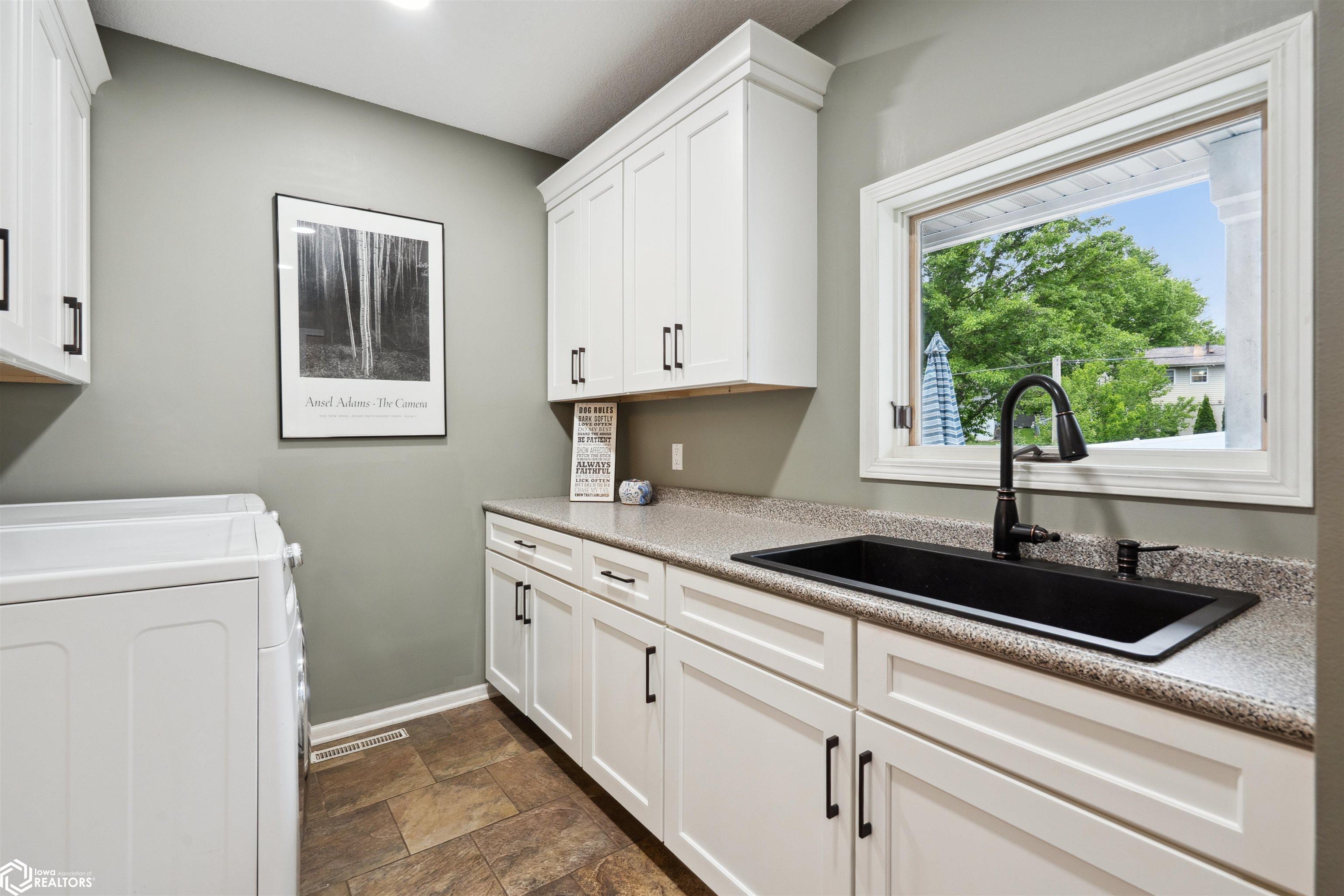 2310 Knollway Drive, Marshalltown, Iowa image 19