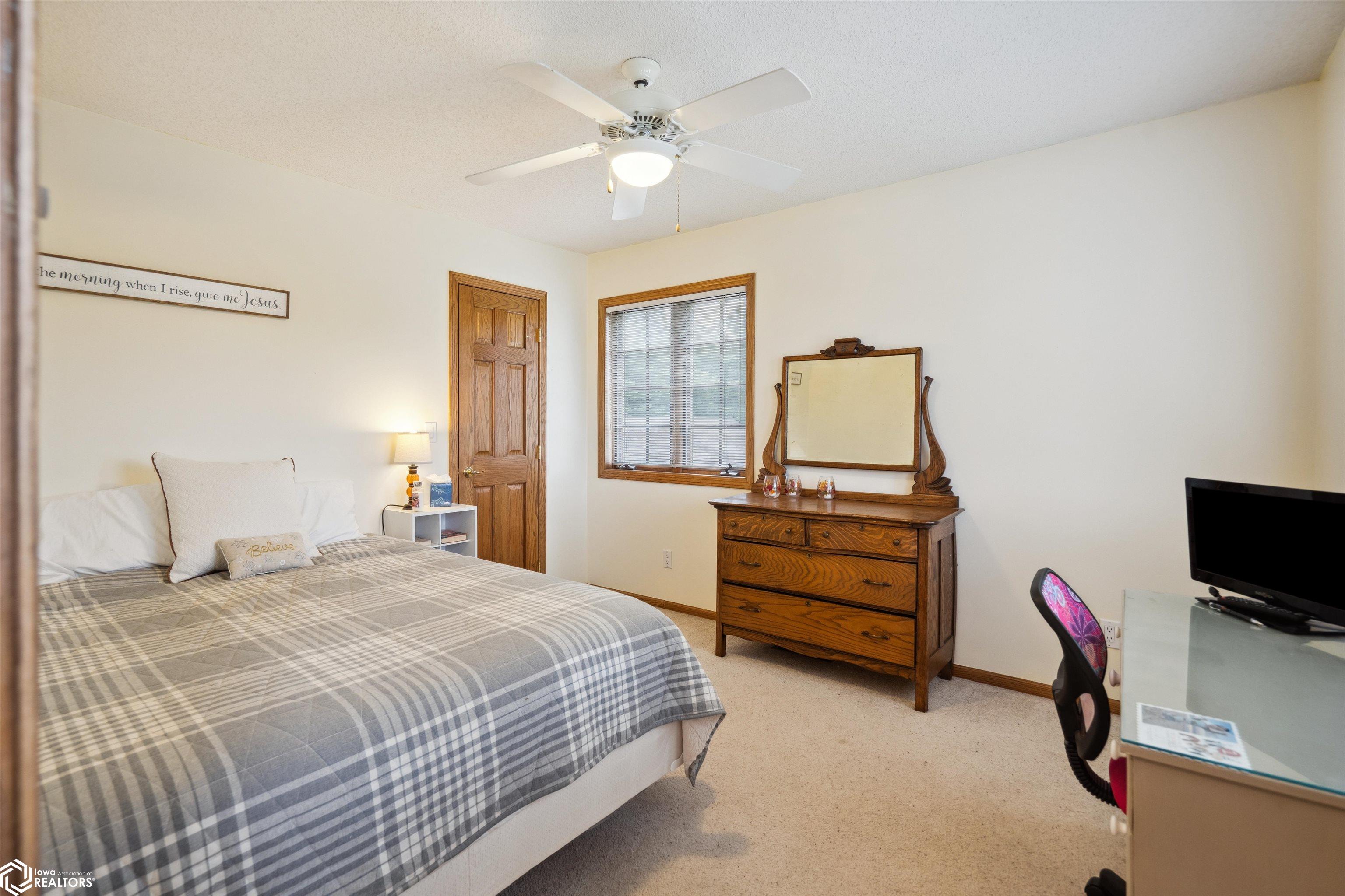 2310 Knollway Drive, Marshalltown, Iowa image 26