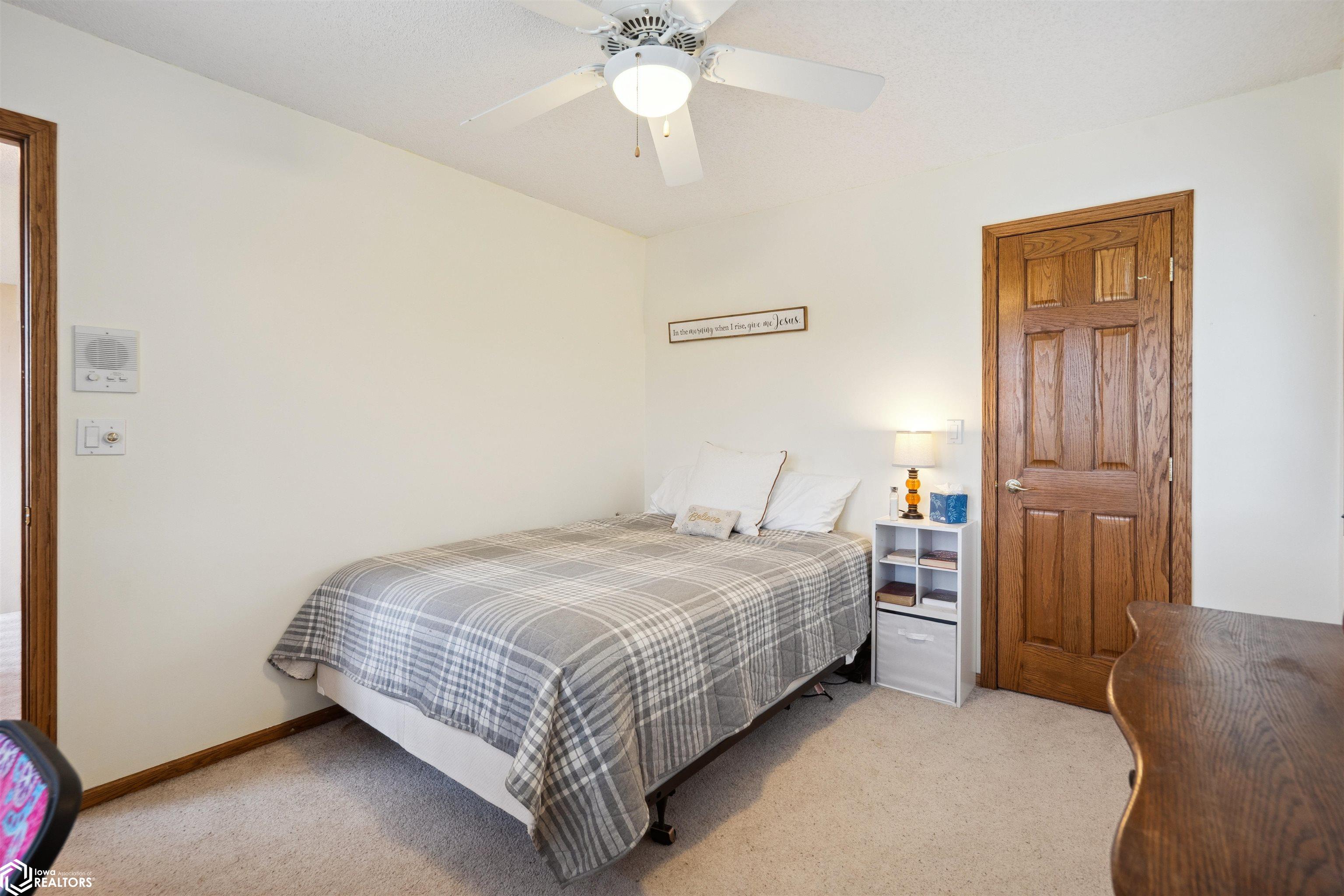 2310 Knollway Drive, Marshalltown, Iowa image 27