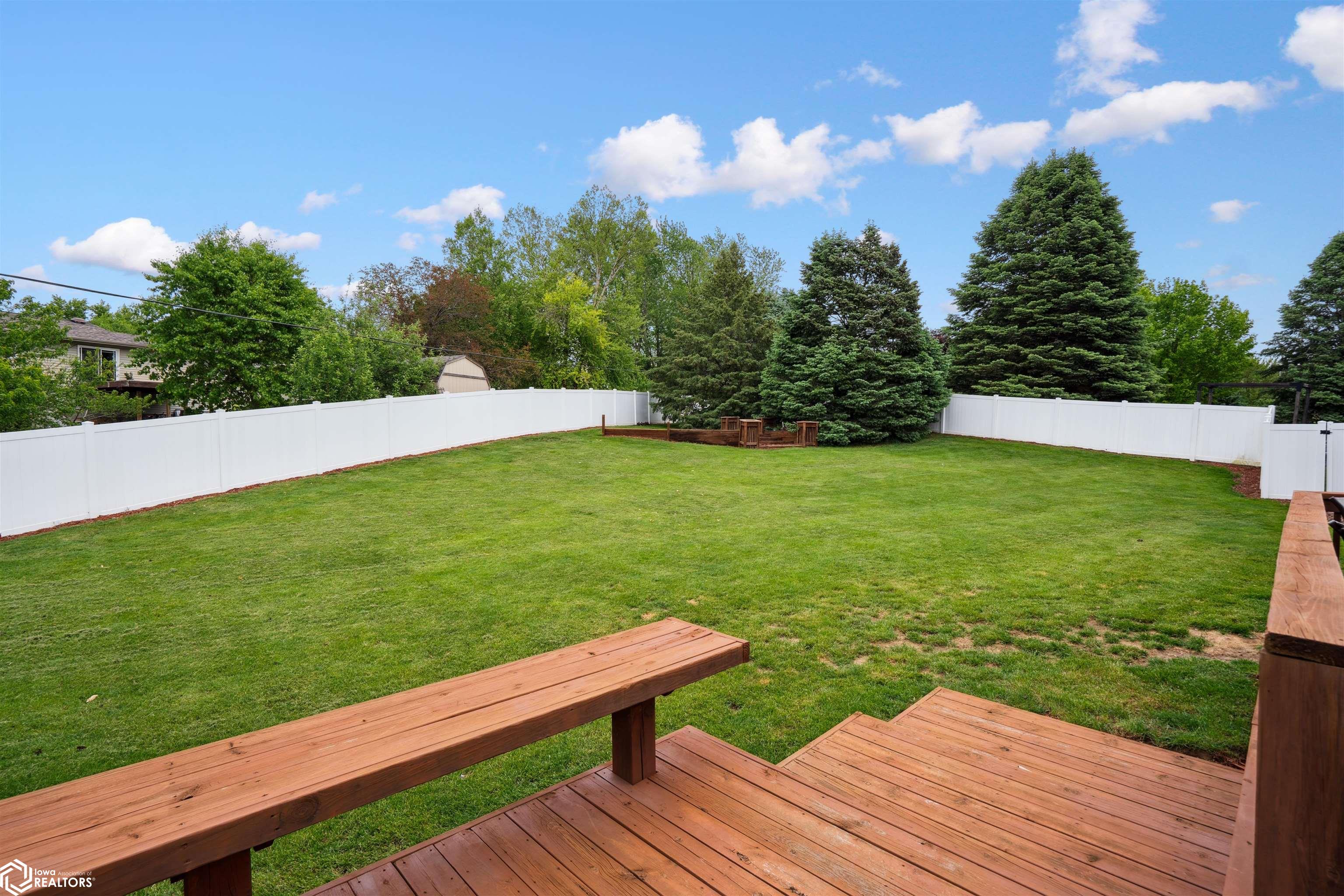 2310 Knollway Drive, Marshalltown, Iowa image 47