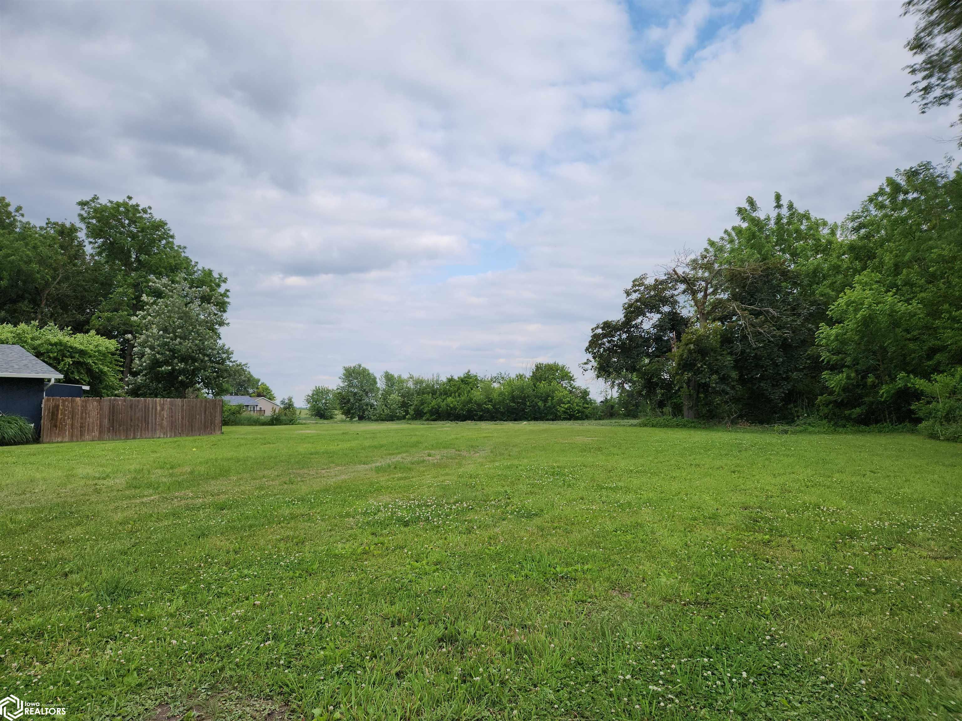1324 Davis Avenue, Grinnell, Iowa image 11