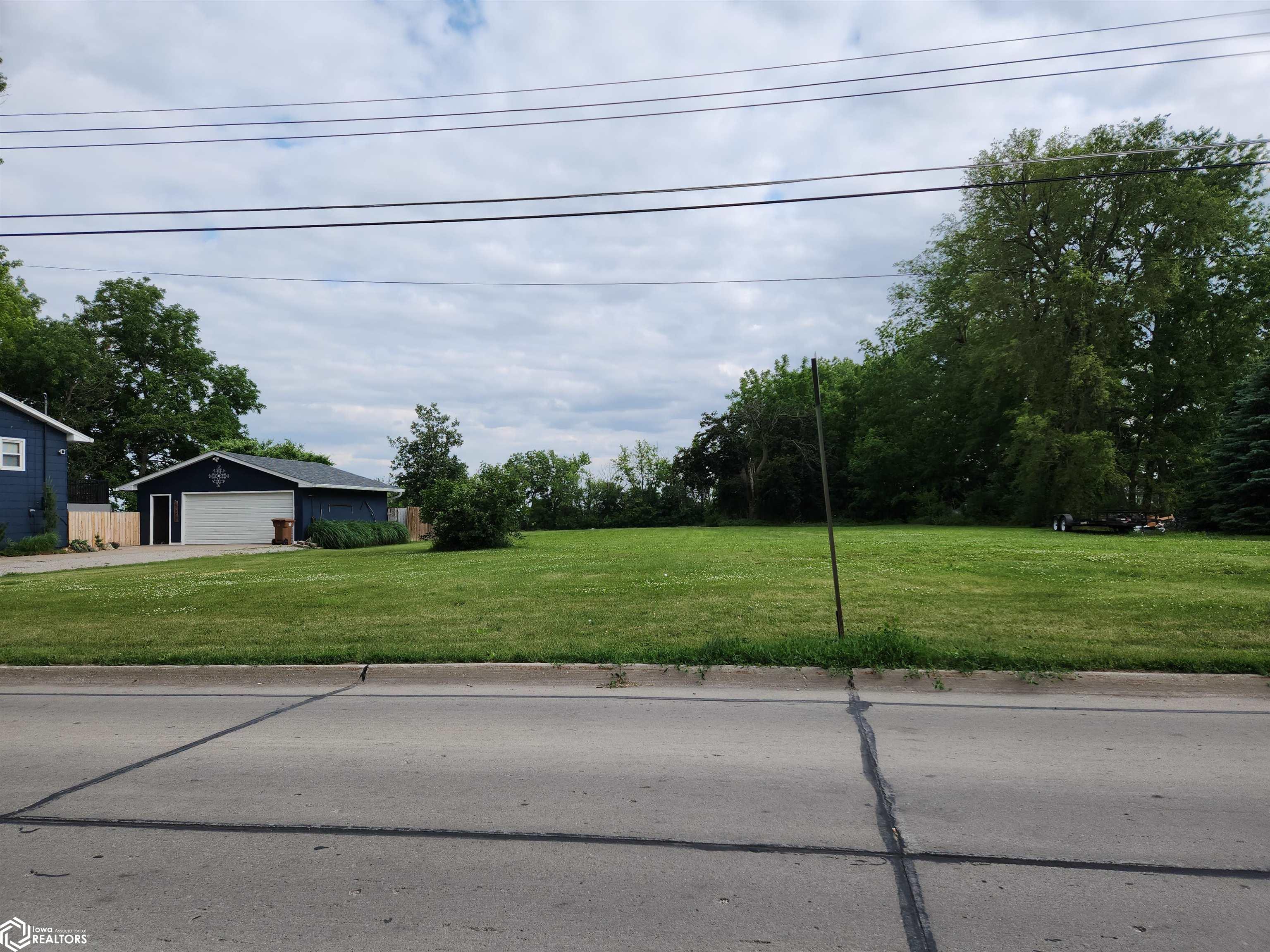1324 Davis Avenue, Grinnell, Iowa image 7
