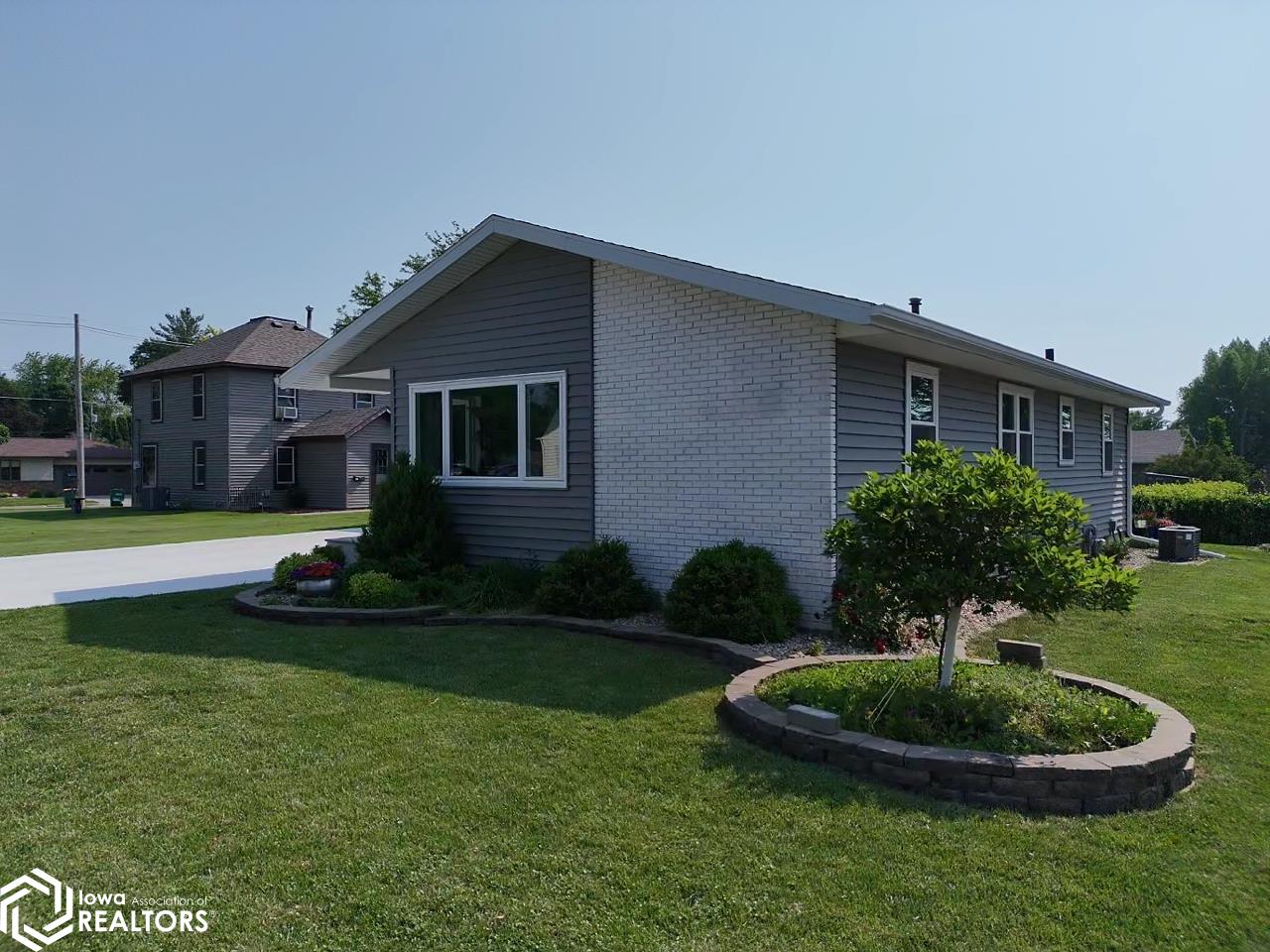 711 S Jerome Street, Algona, Iowa image 2